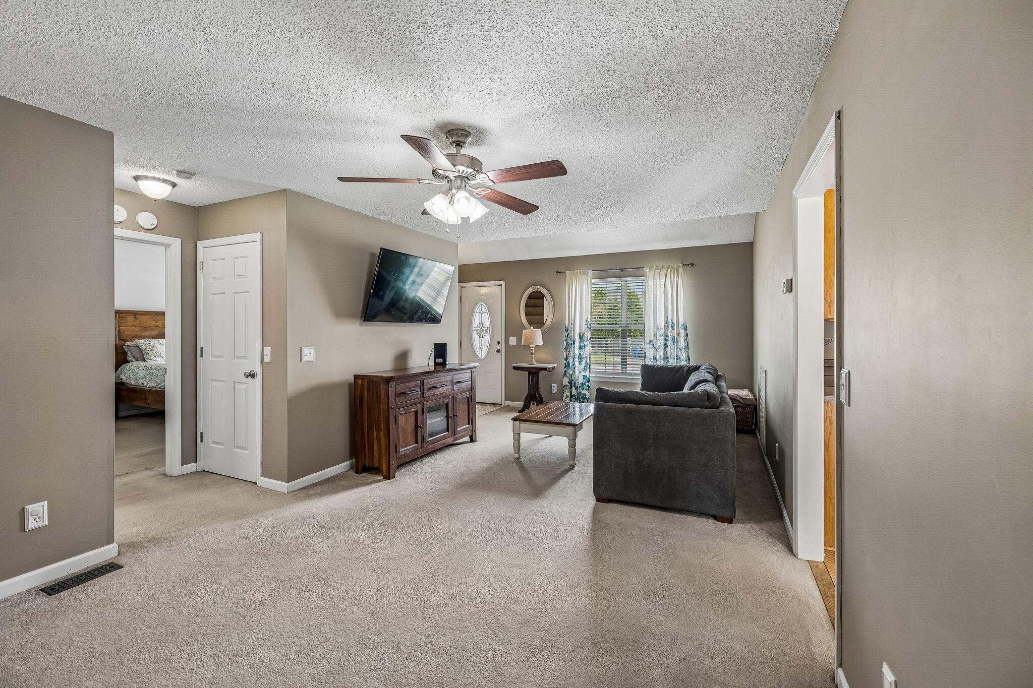 8332 Hamilton Oaks Drive