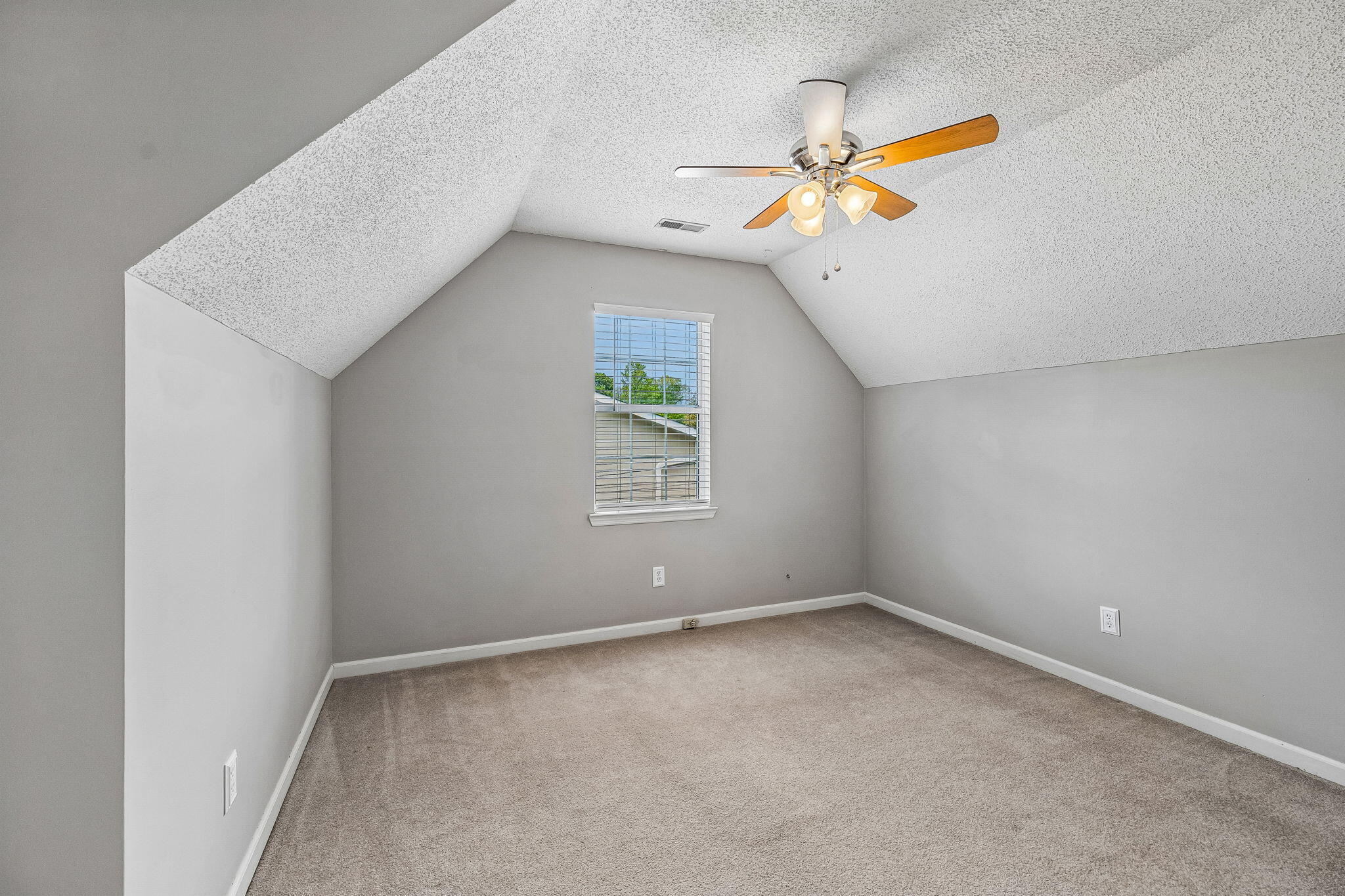 8332 Hamilton Oaks Drive