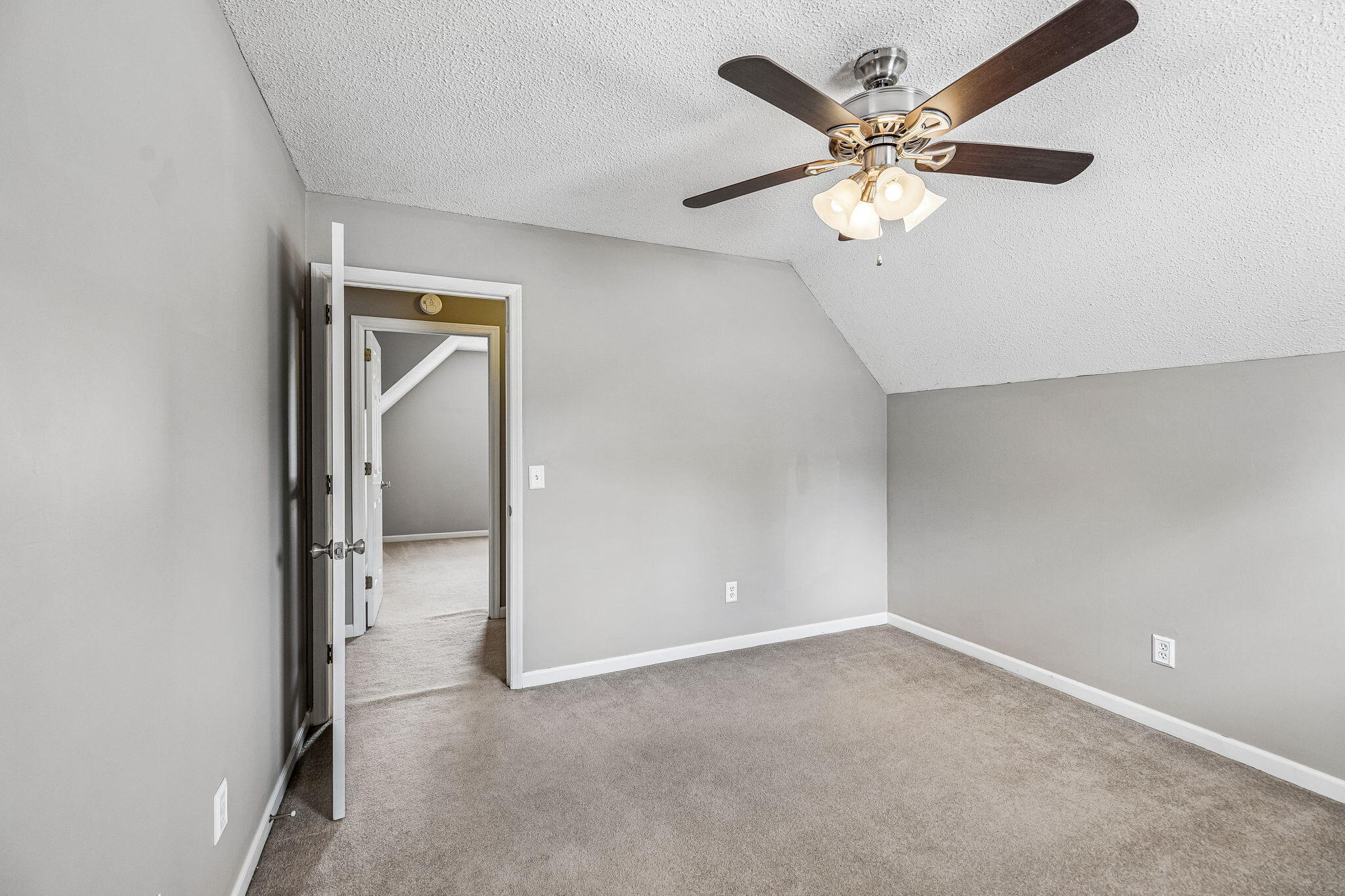8332 Hamilton Oaks Drive
