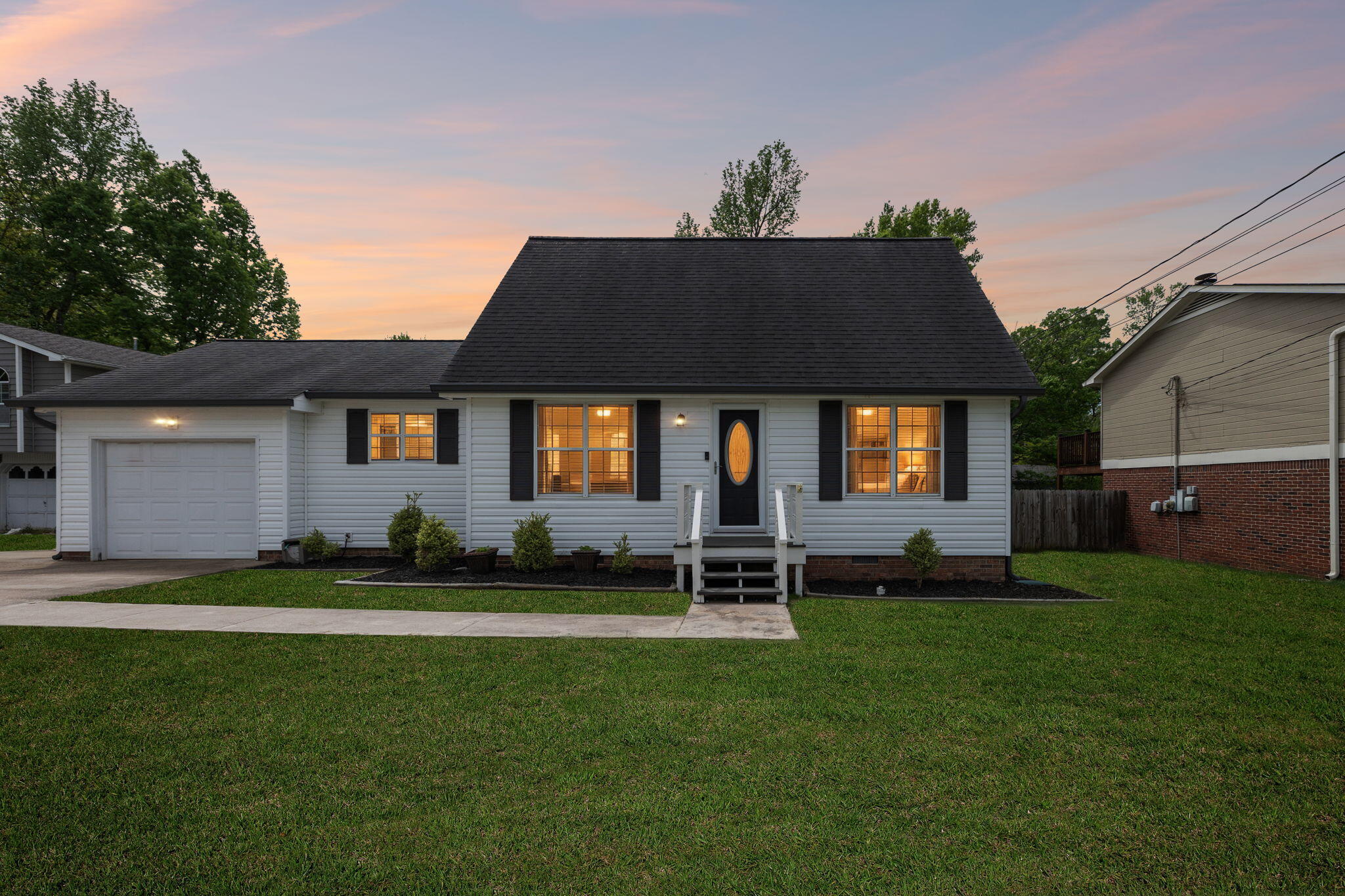 8332 Hamilton Oaks Drive