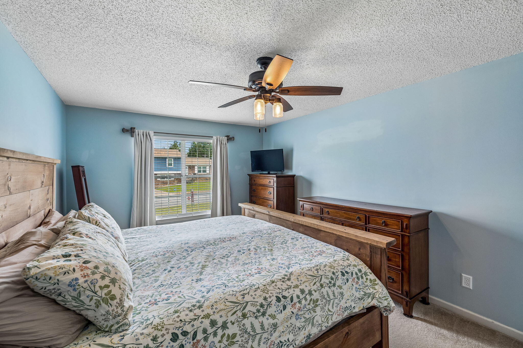8332 Hamilton Oaks Drive