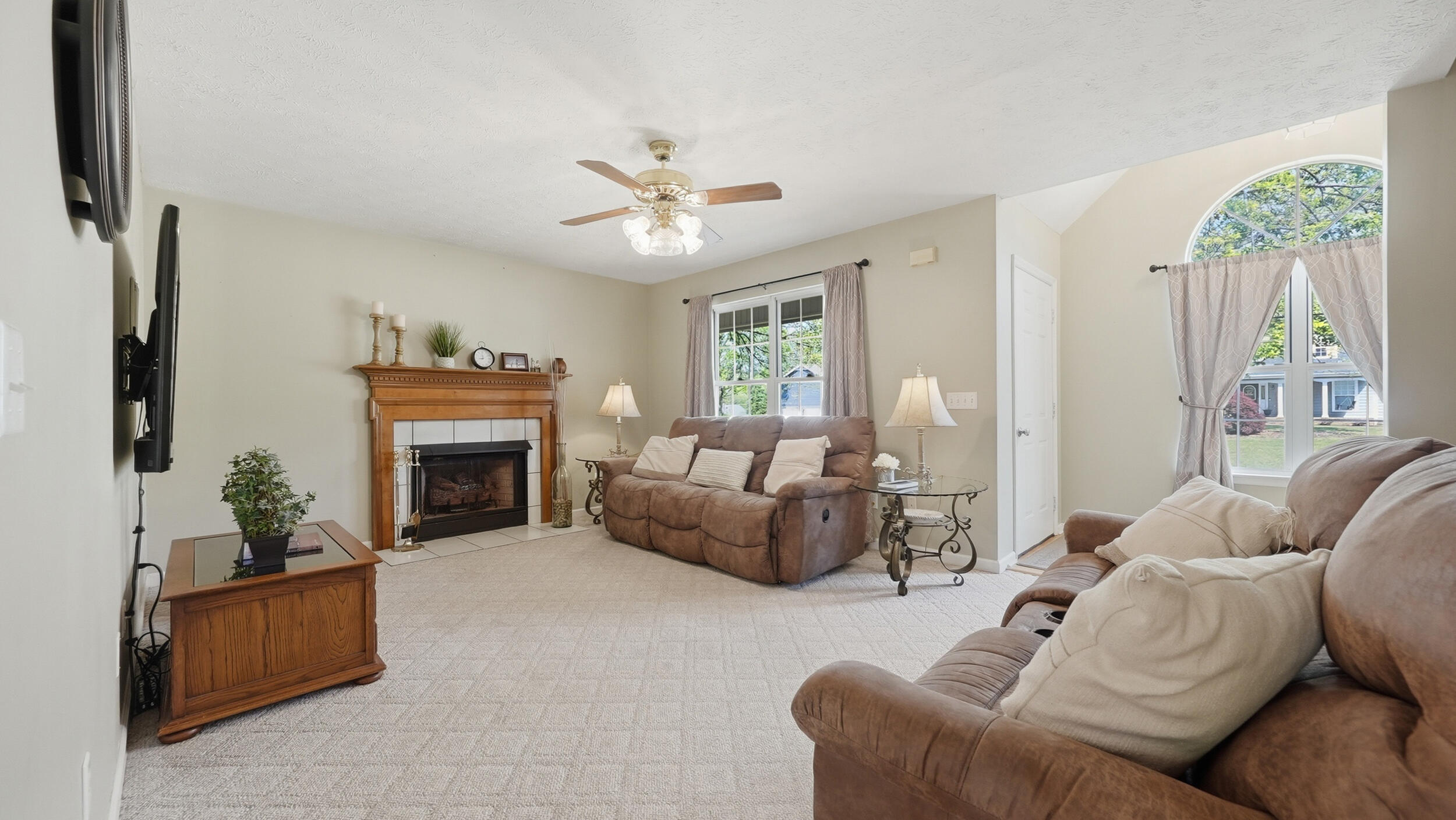 40 S Middleview Drive