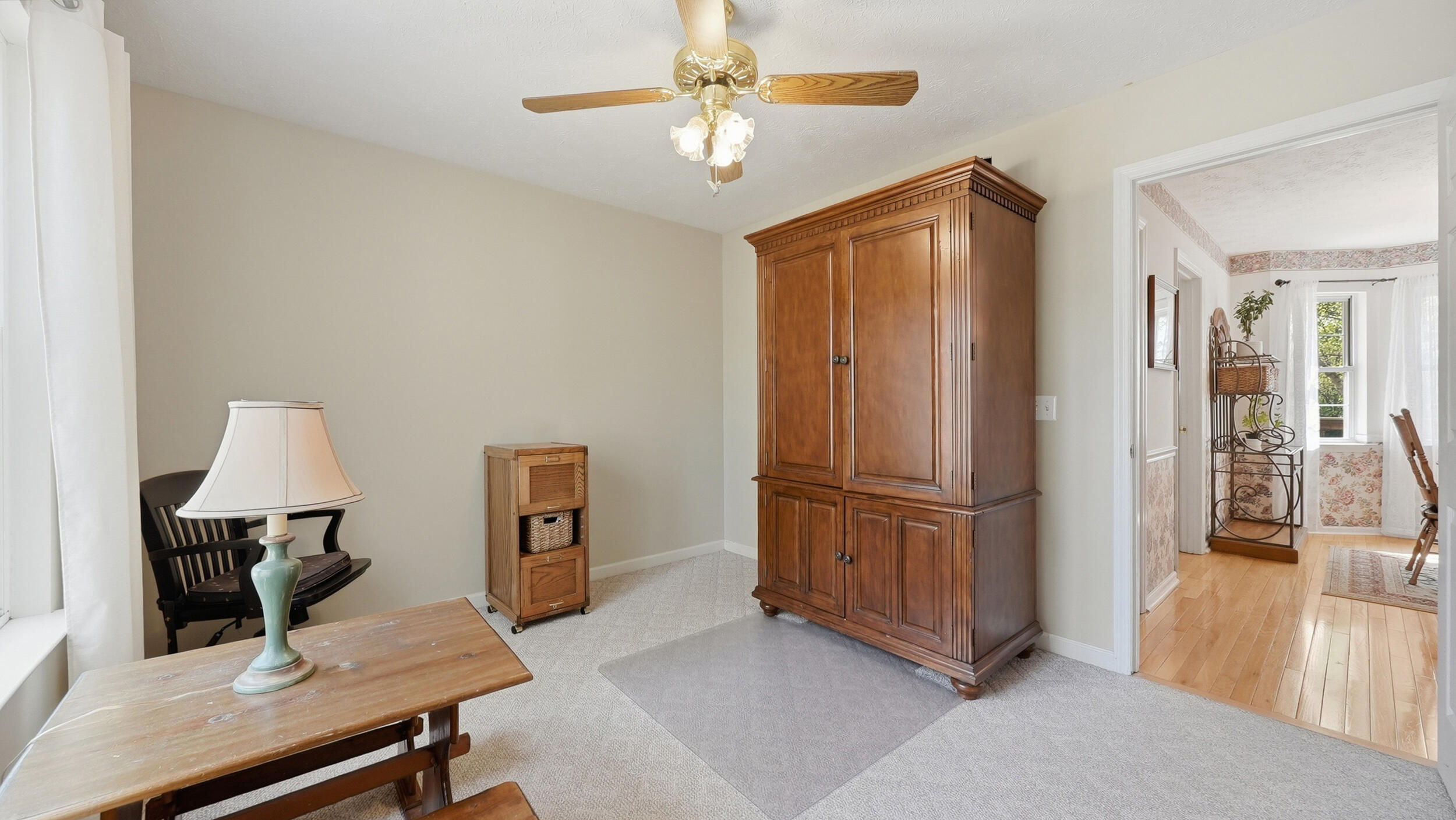 40 S Middleview Drive