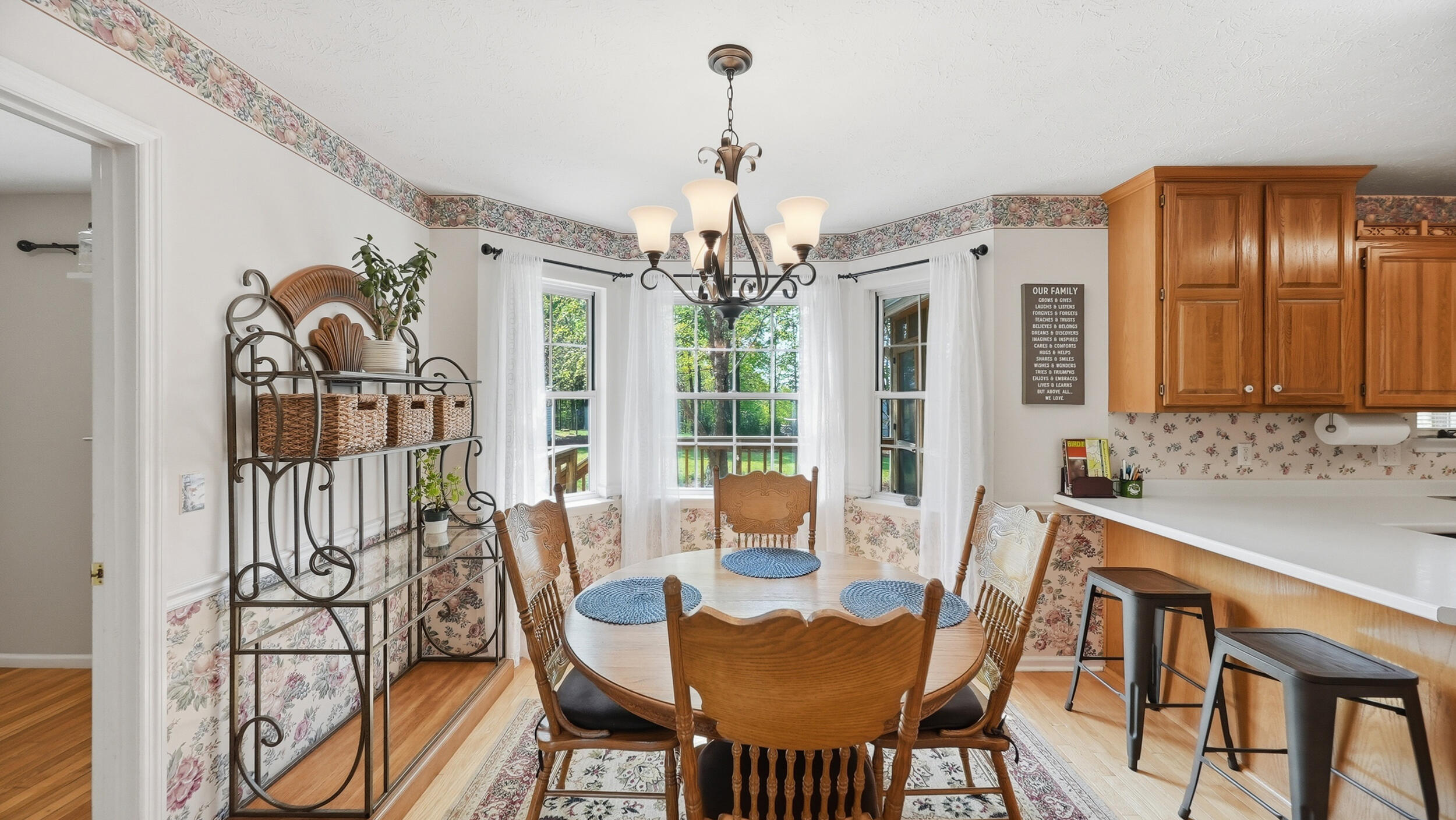 40 S Middleview Drive