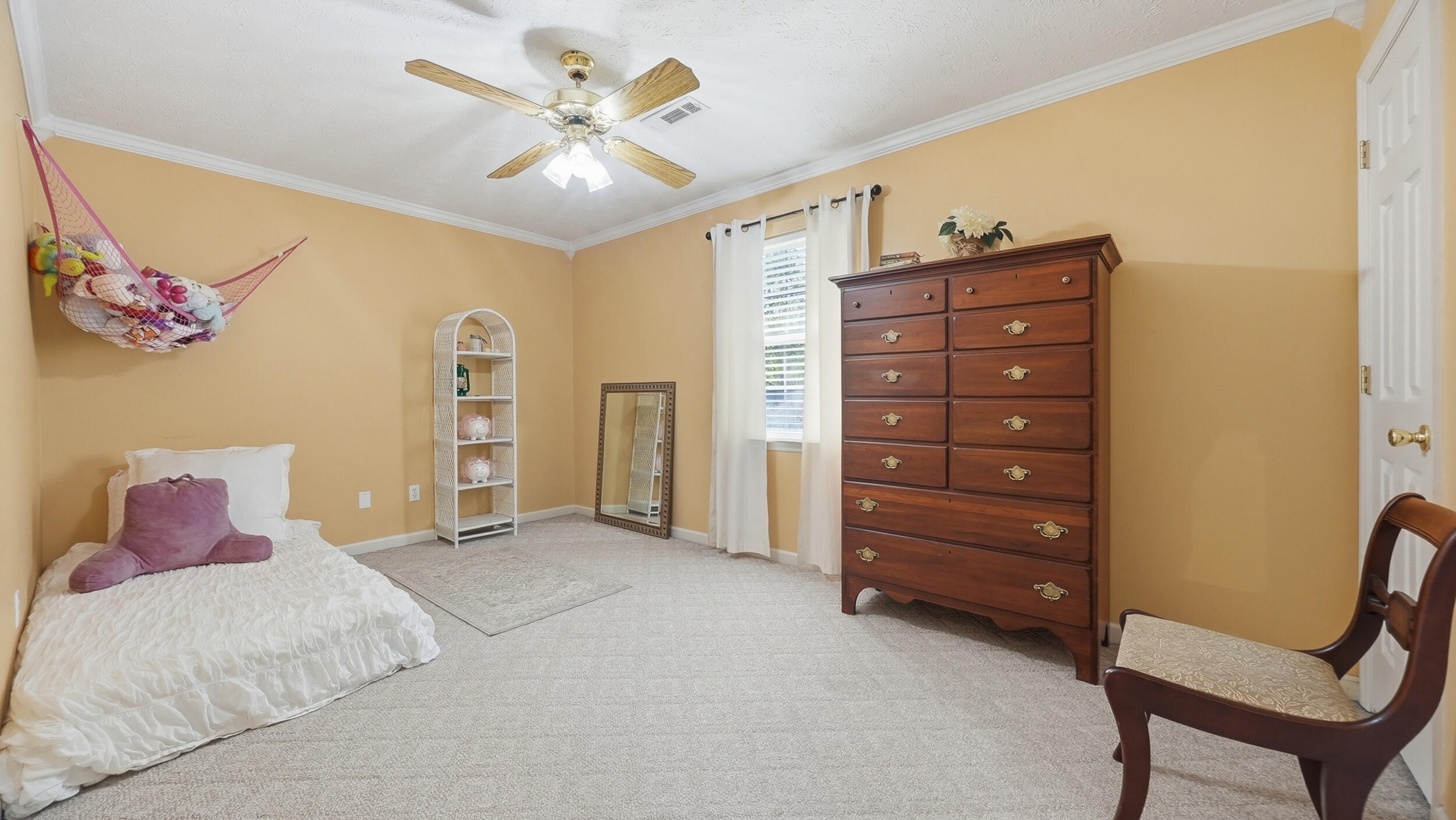 40 S Middleview Drive