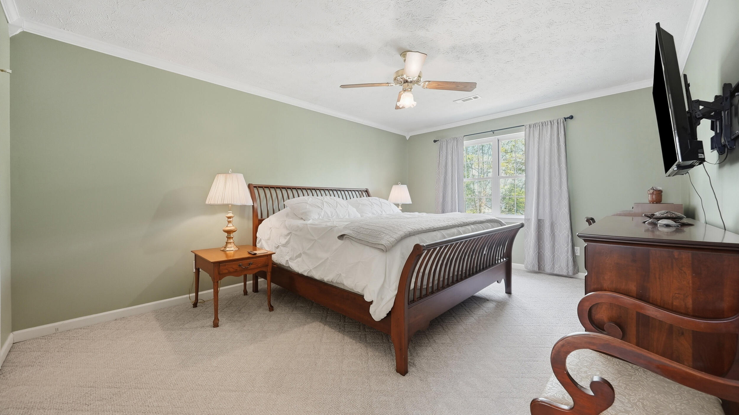 40 S Middleview Drive