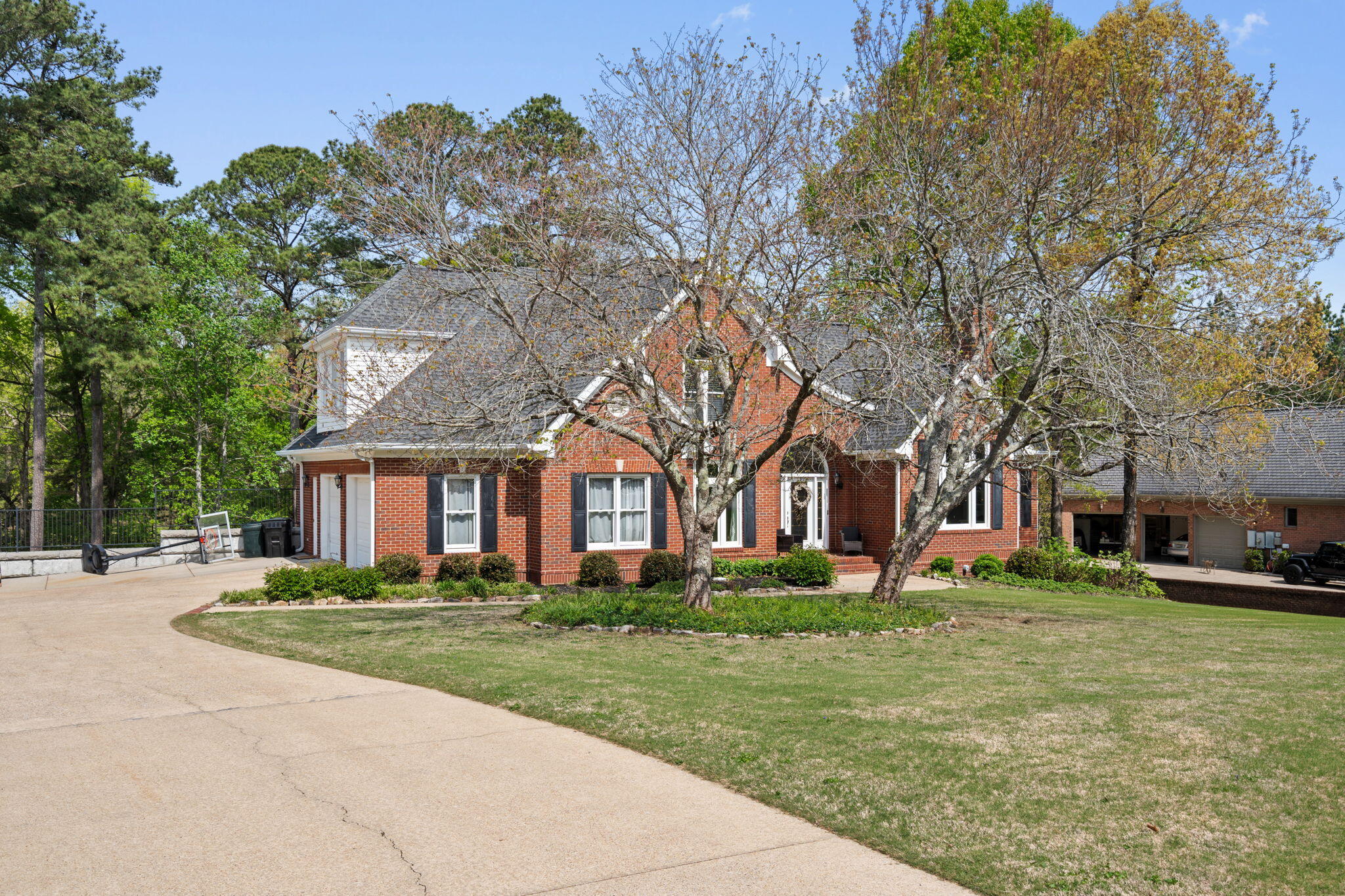 373 Bridgewater Drive, McDonald