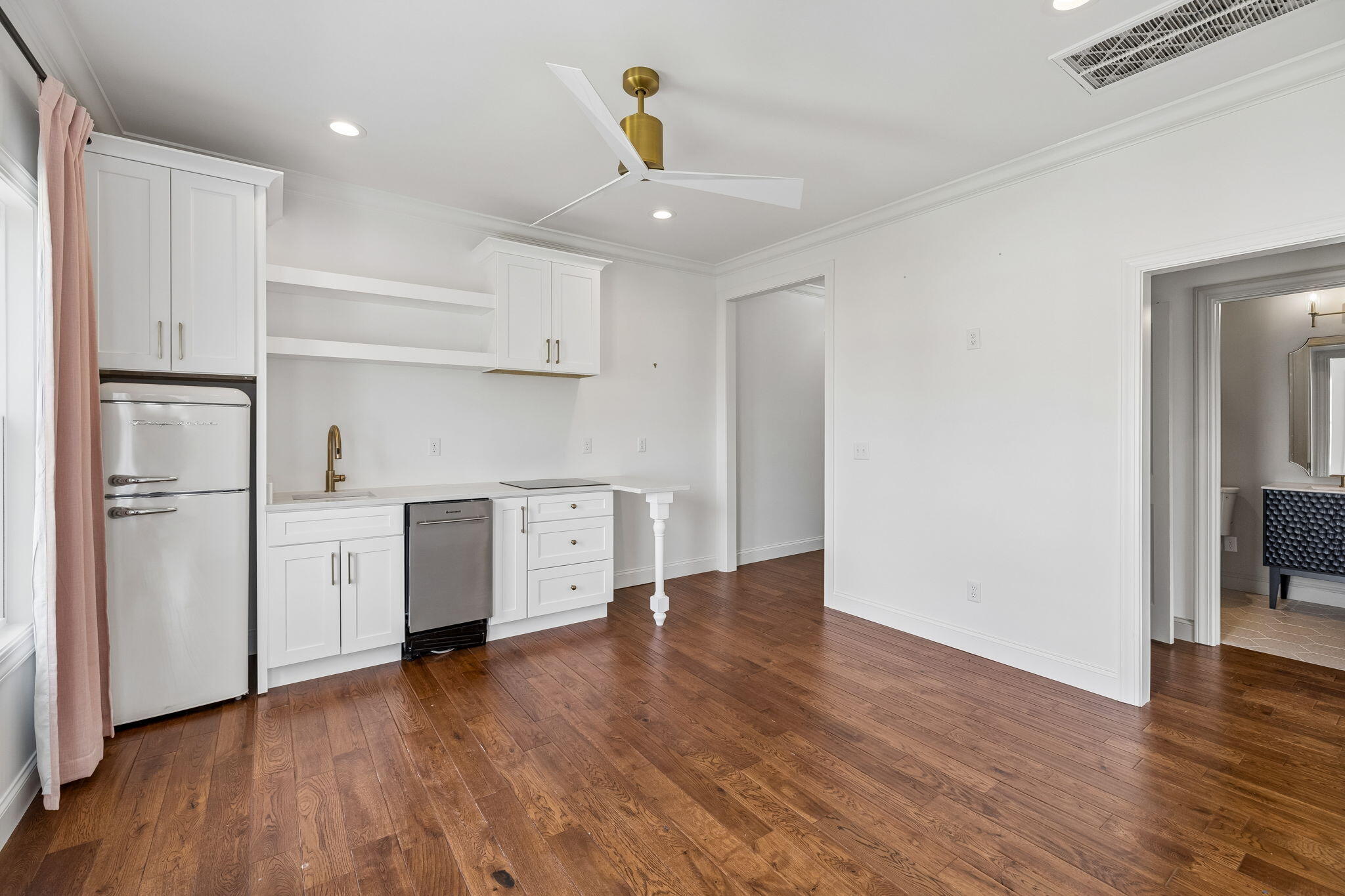 619 E 16th Street, Lot 4