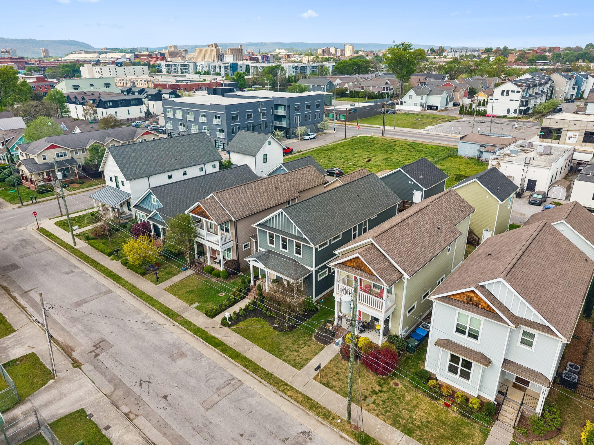 619 E 16th Street, Lot 4