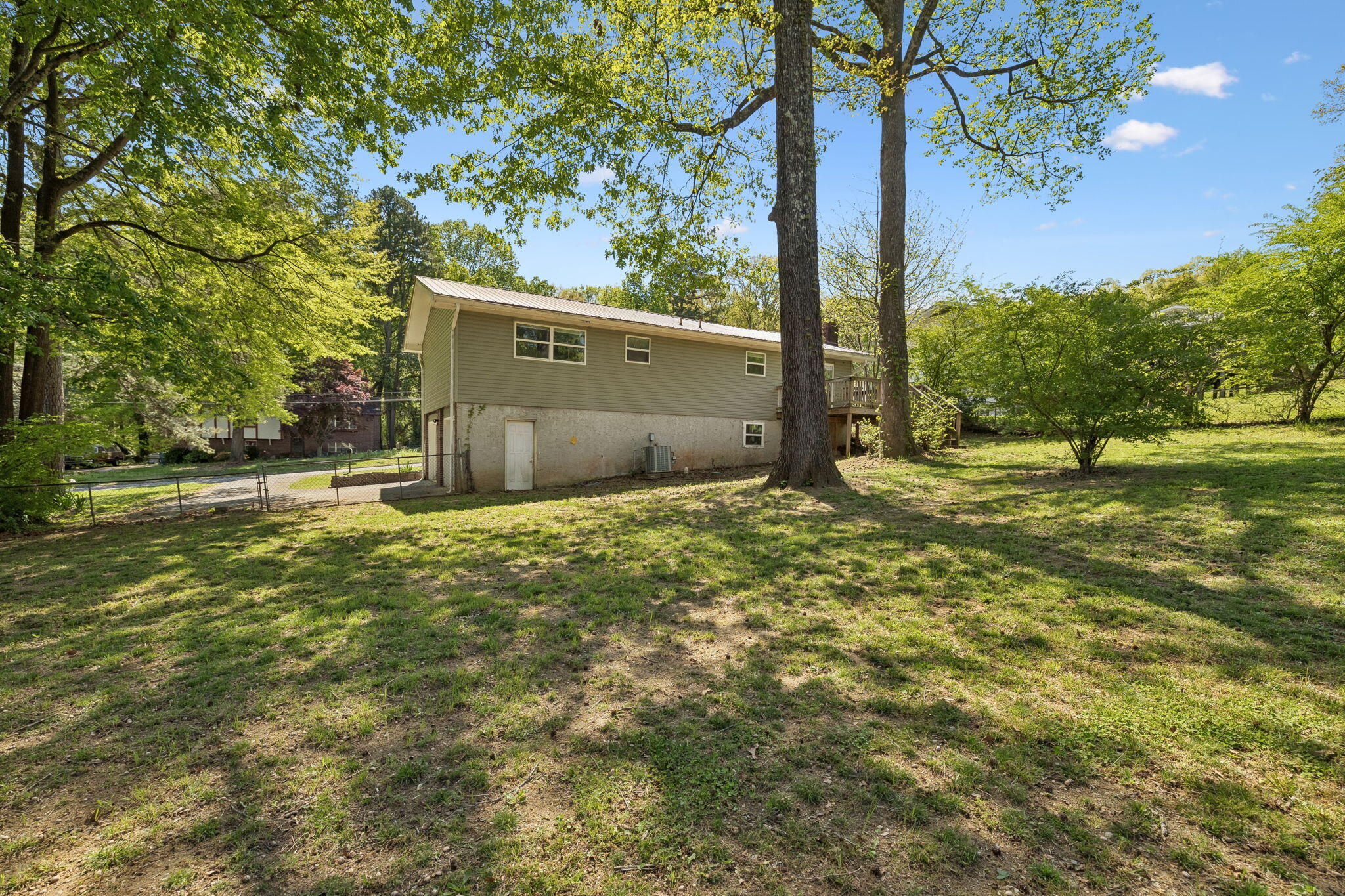 817 S Valleywood Circle