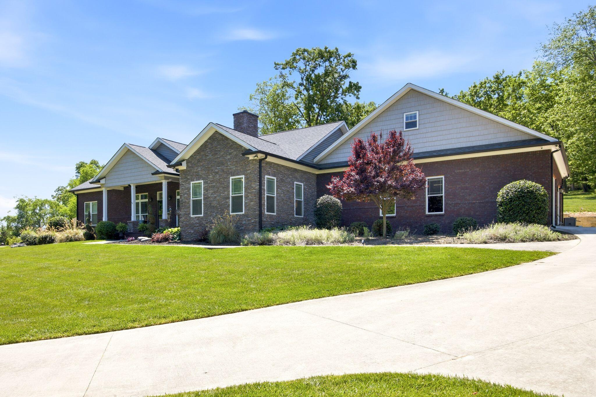 9265 N Hickory Valley Road