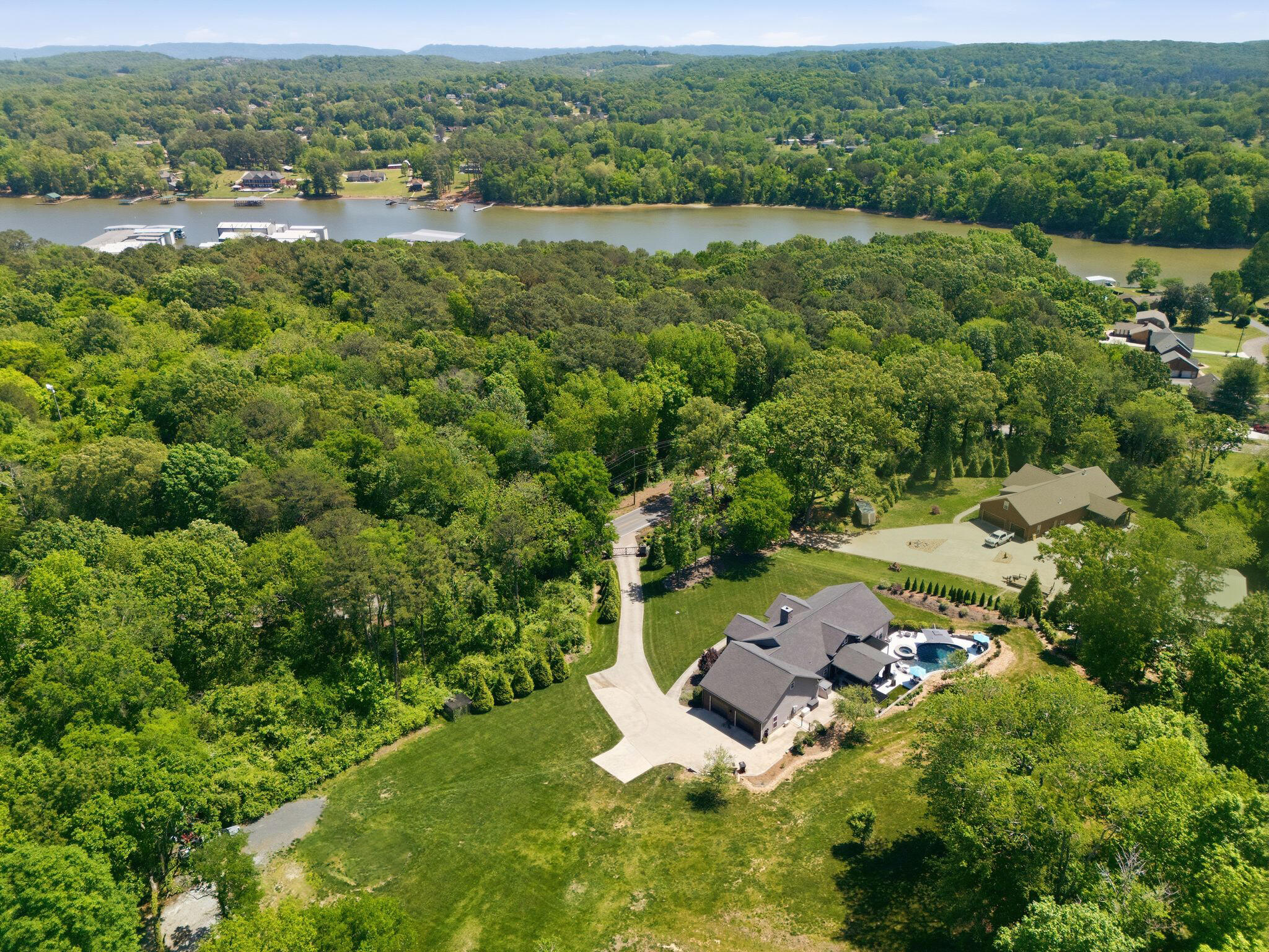 9265 N Hickory Valley Road
