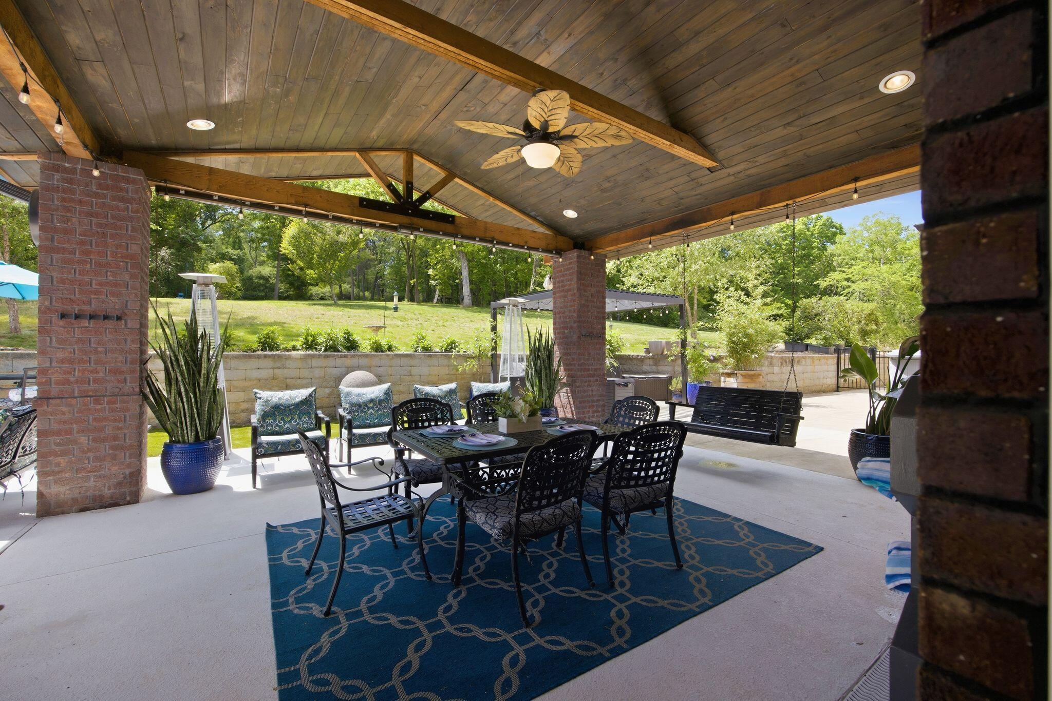 9265 N Hickory Valley Road