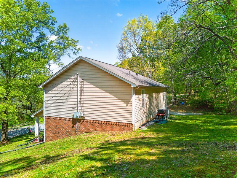 8706 Wooded Vale Court