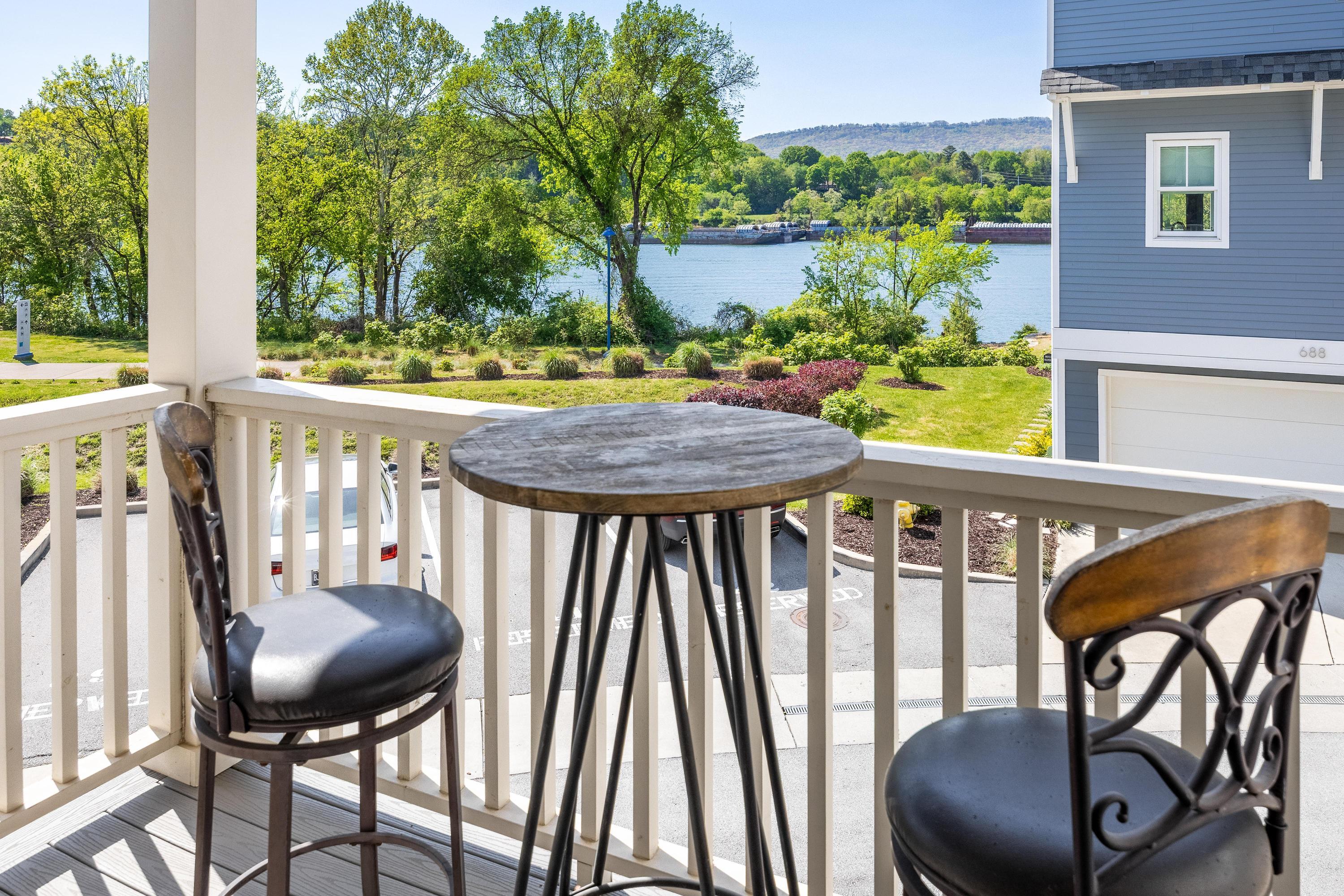 691 Mariner Way, 72