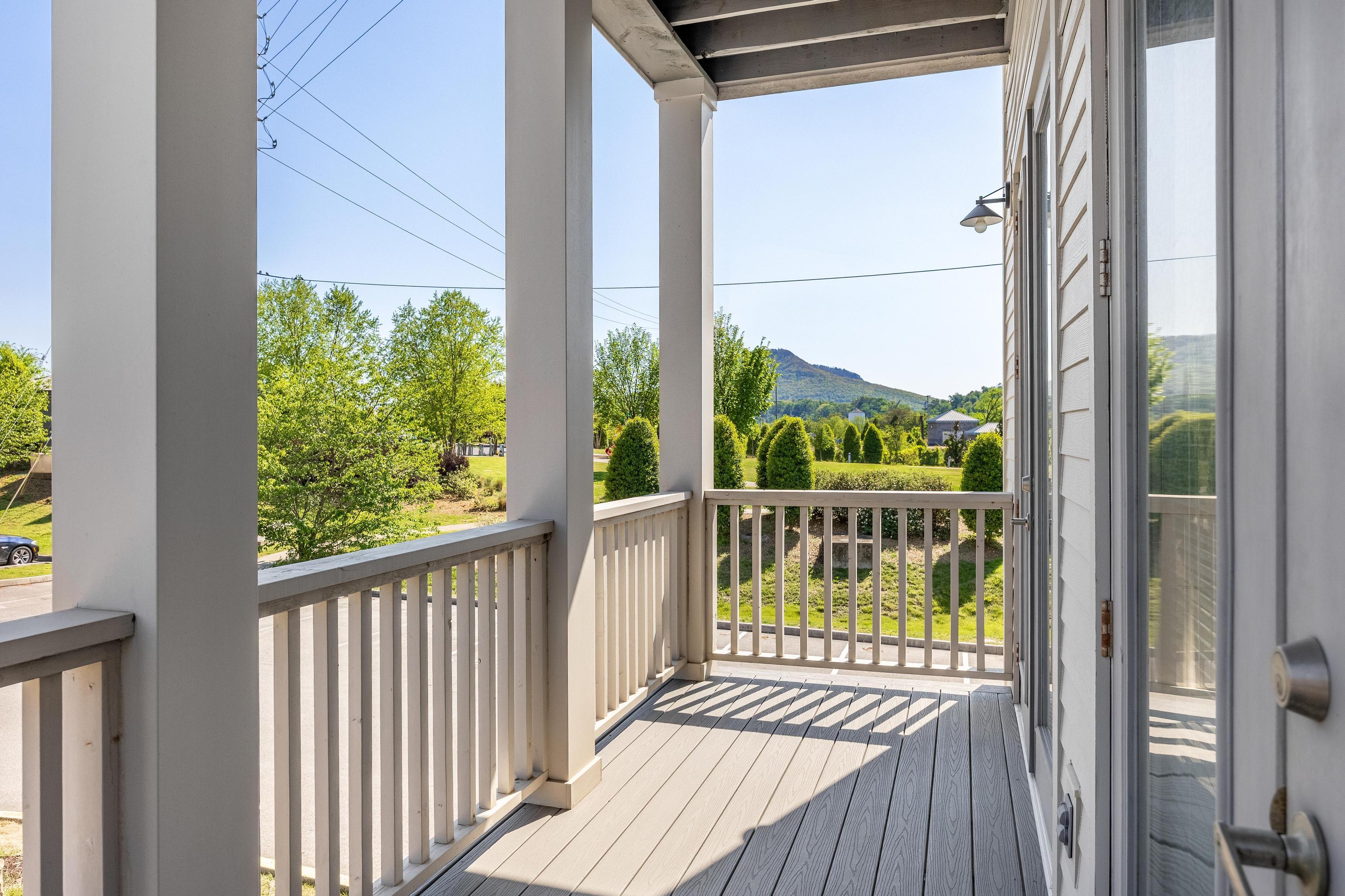 691 Mariner Way, 72