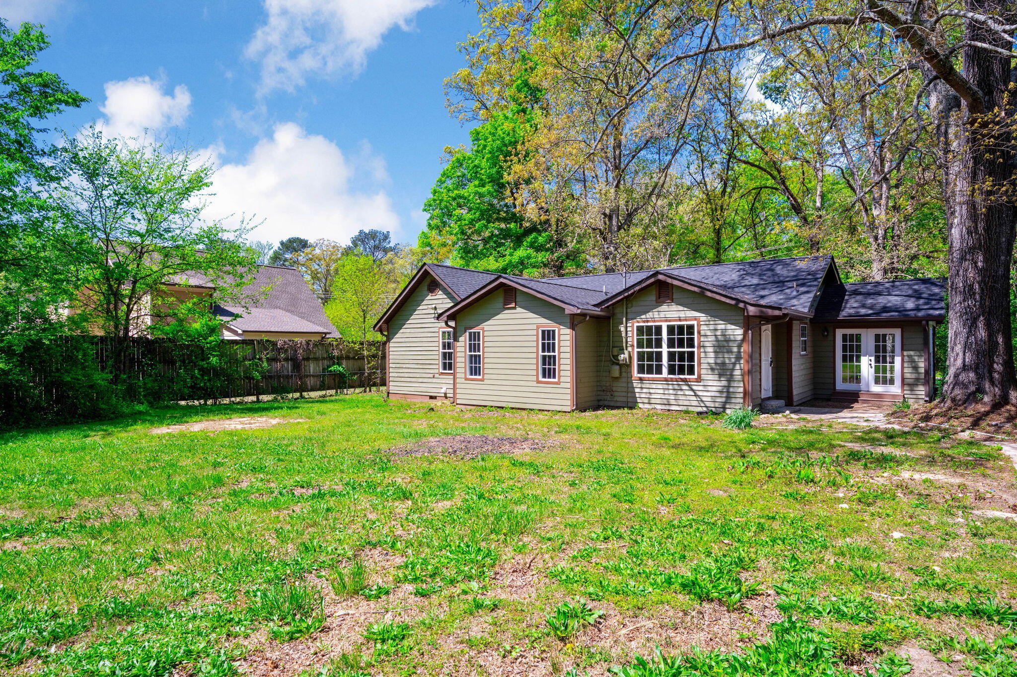 1082 Givens Road