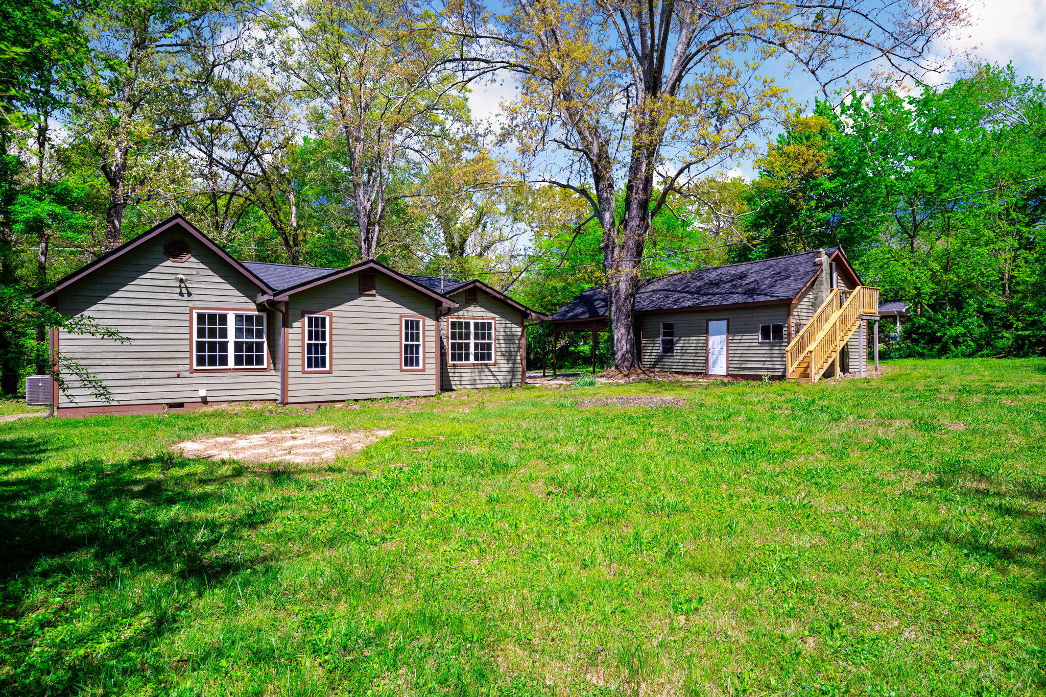 1082 Givens Road