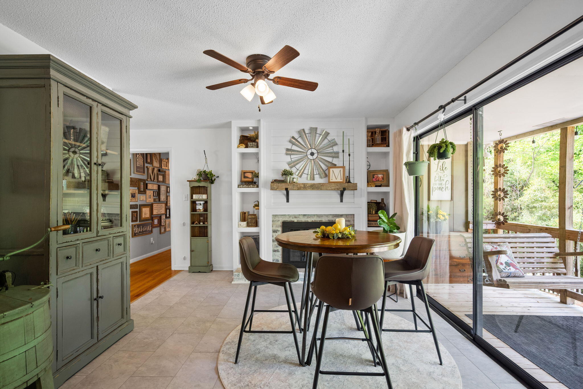 1113 Panorama Drive