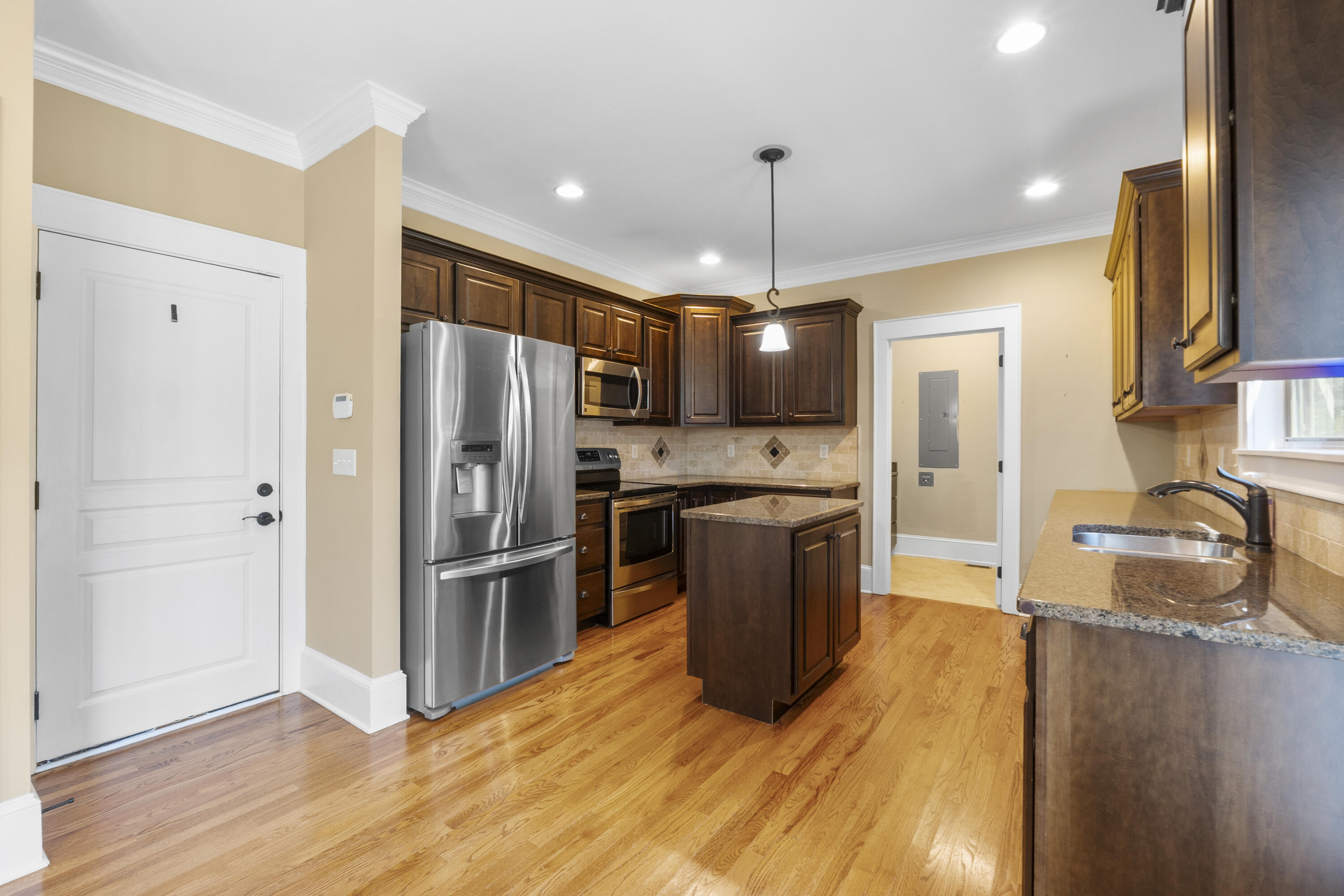 6582 Bayonet Lane