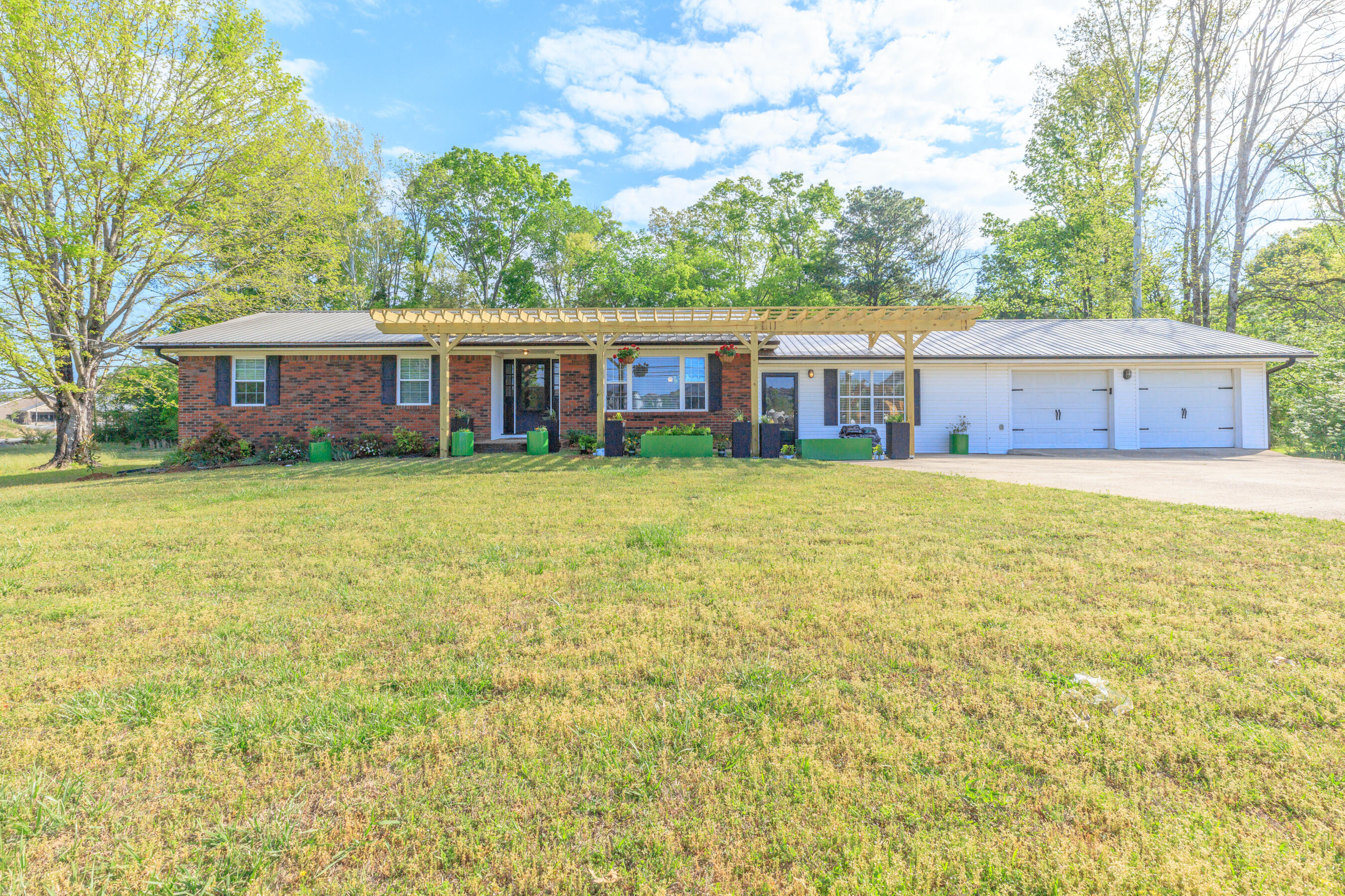 9225 Amos Road