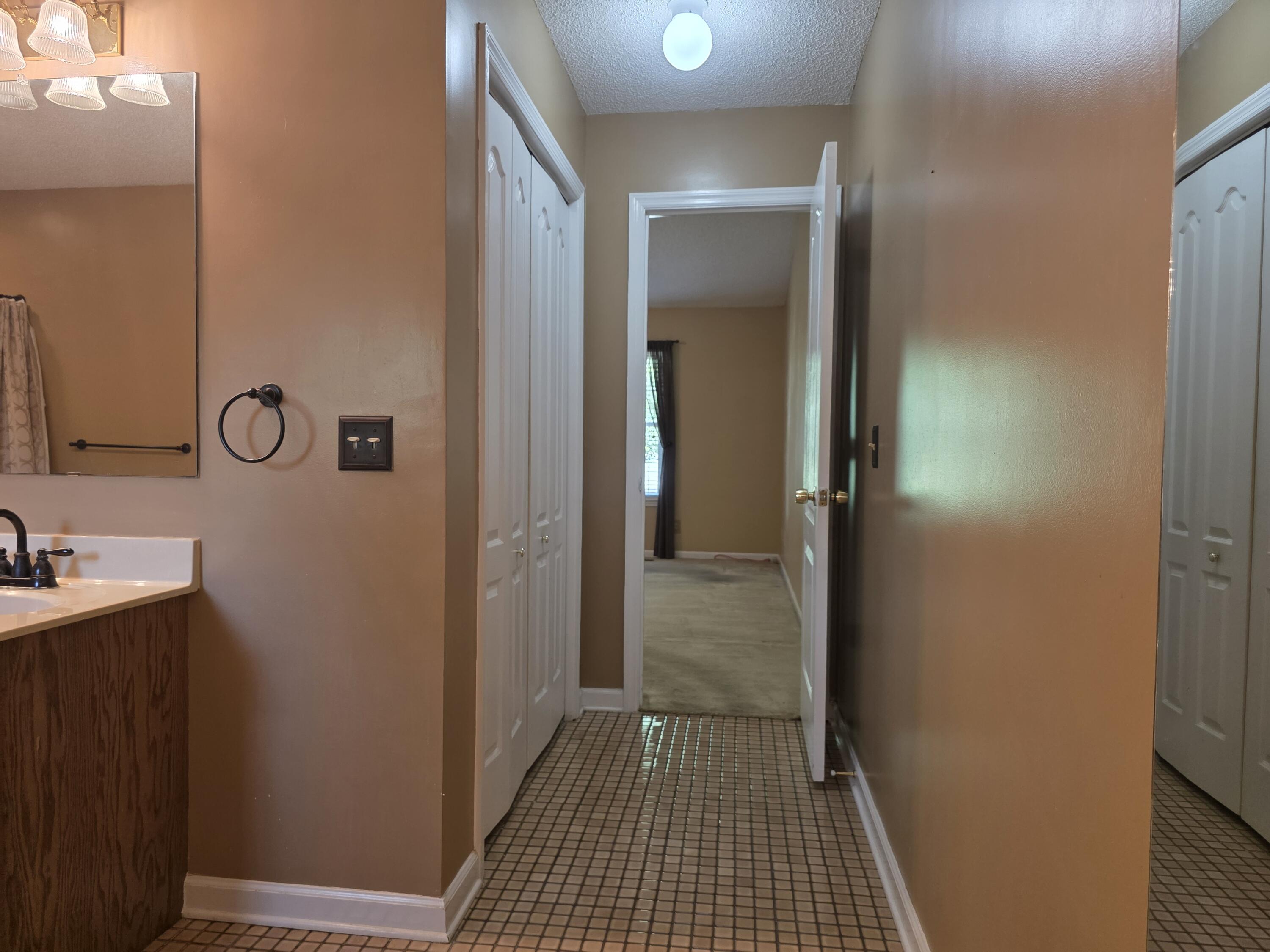 2805 Spicewood Lane