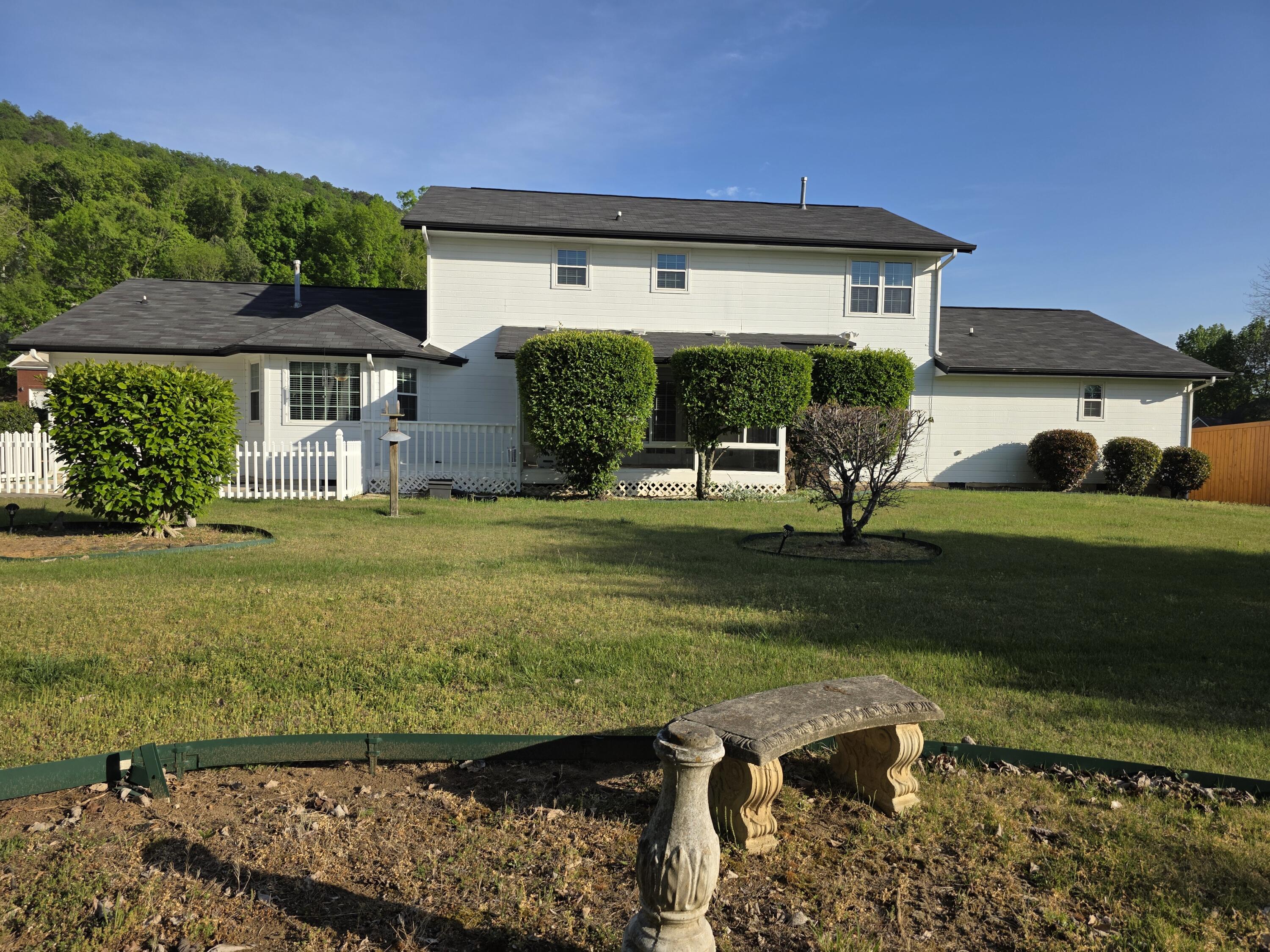 2805 Spicewood Lane