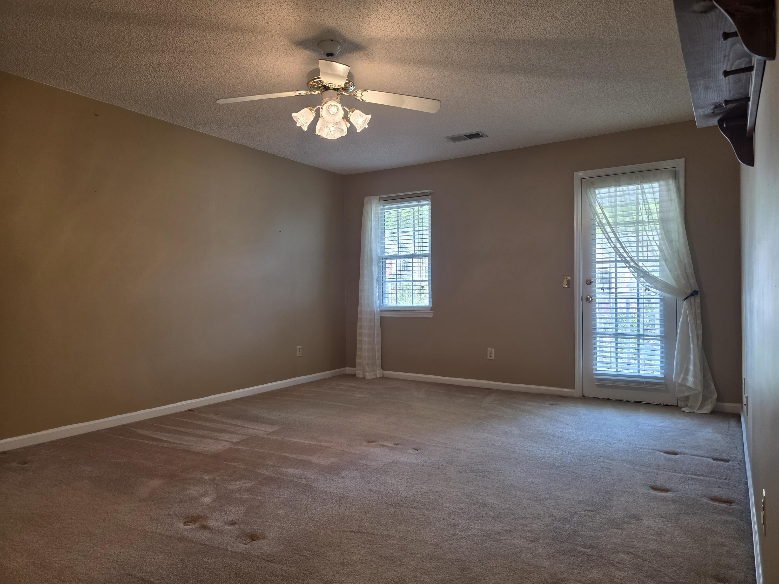 2805 Spicewood Lane