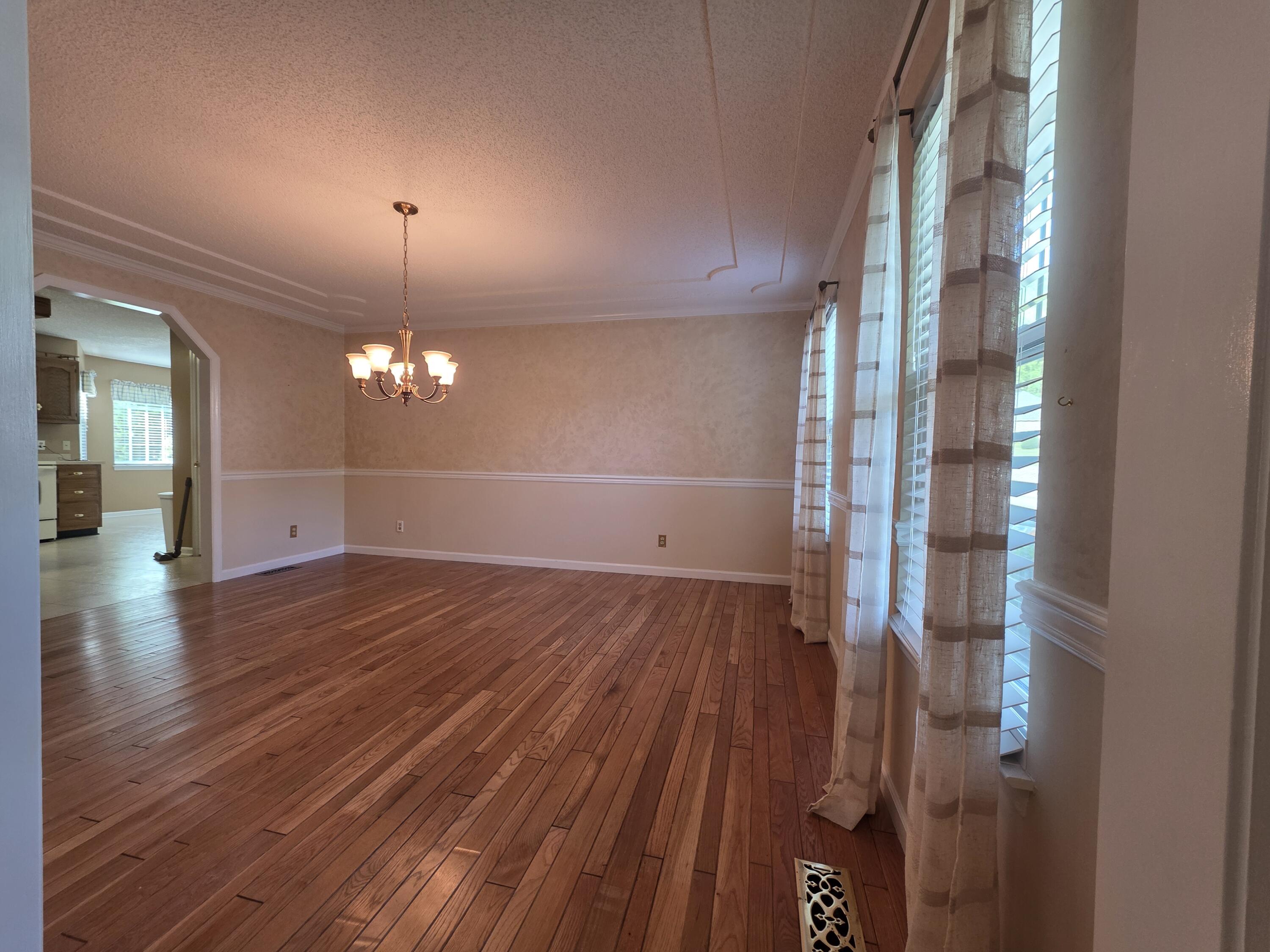 2805 Spicewood Lane