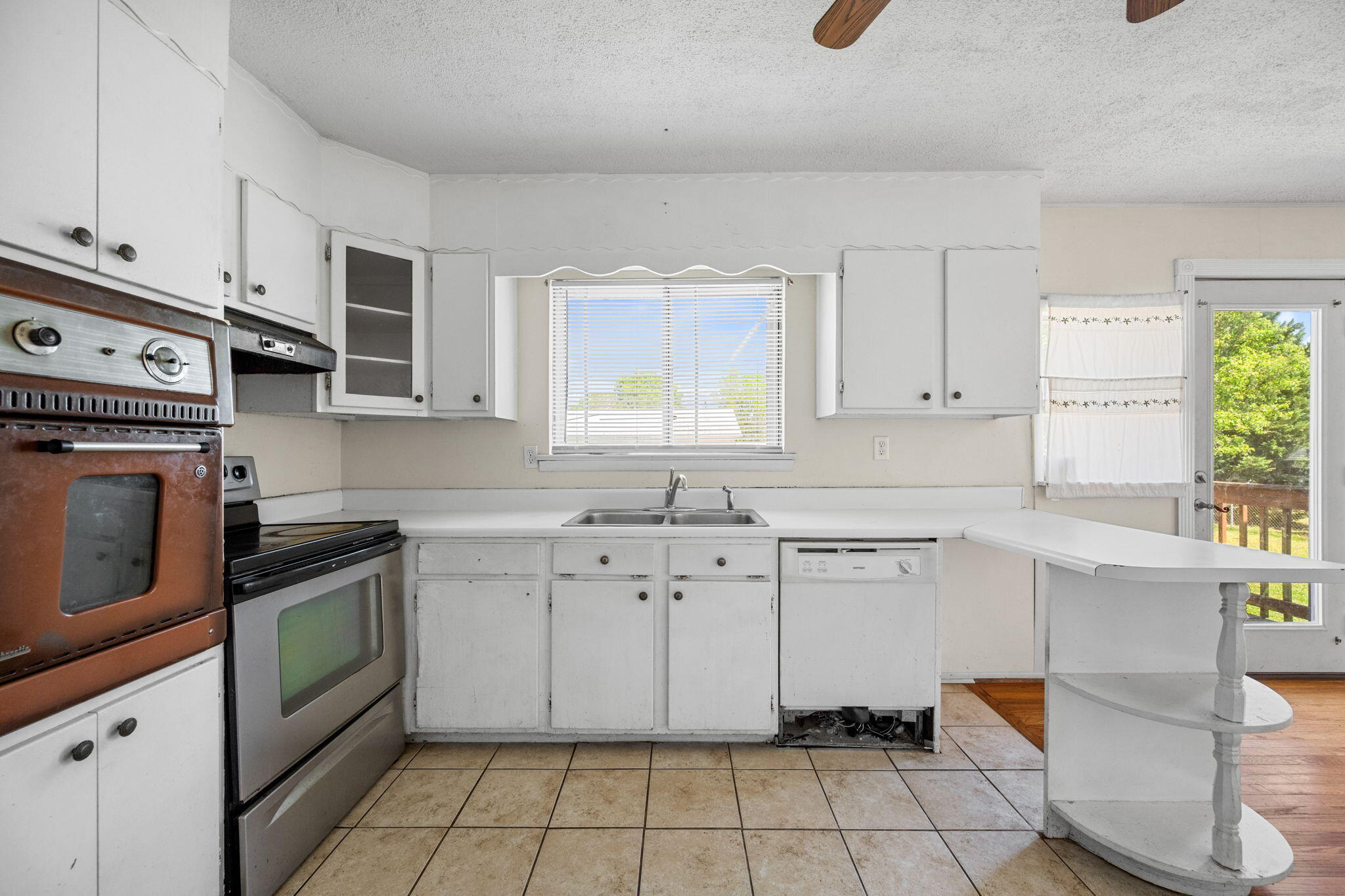 722 Mary Agnes Drive