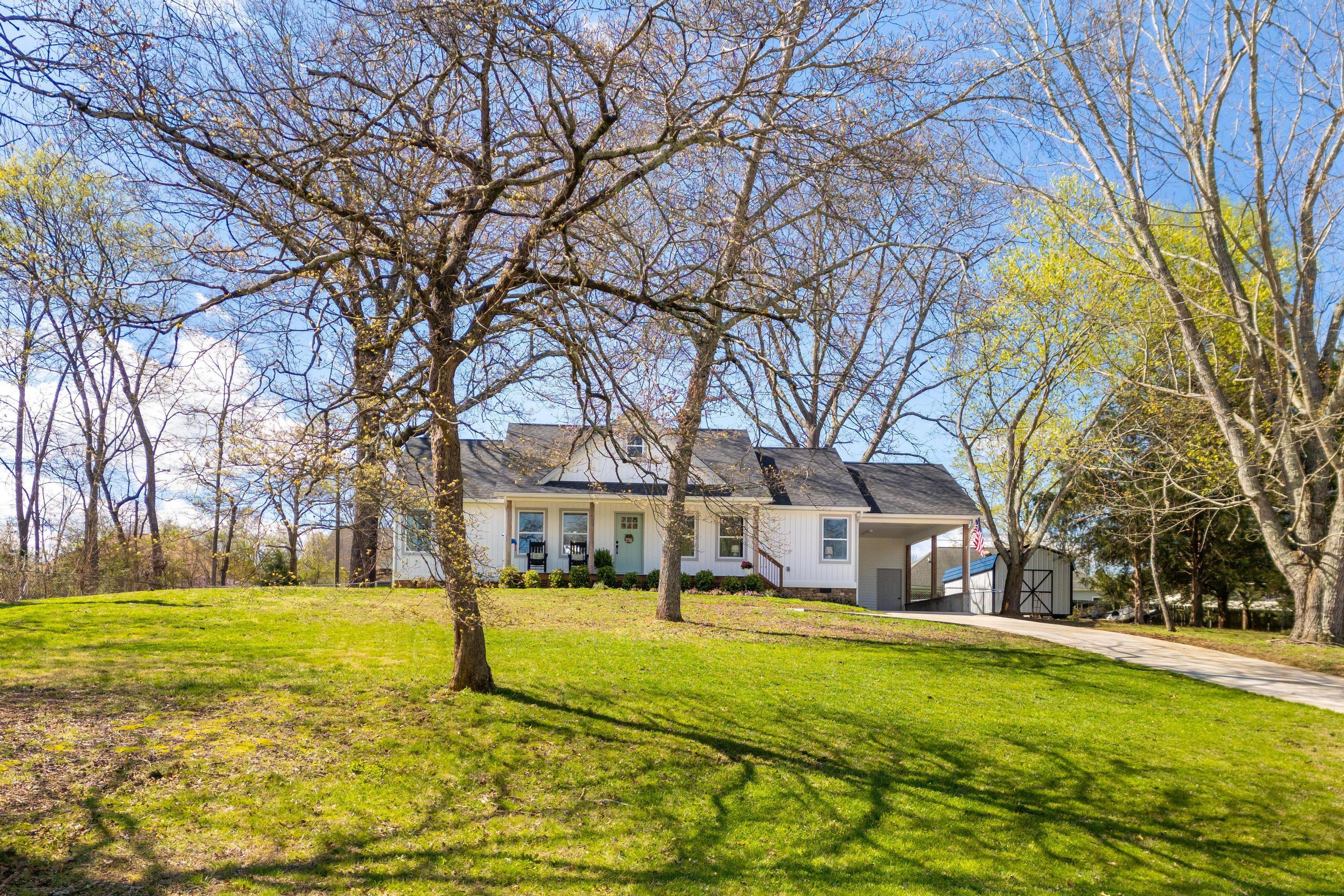 1914 Bay Hill Drive