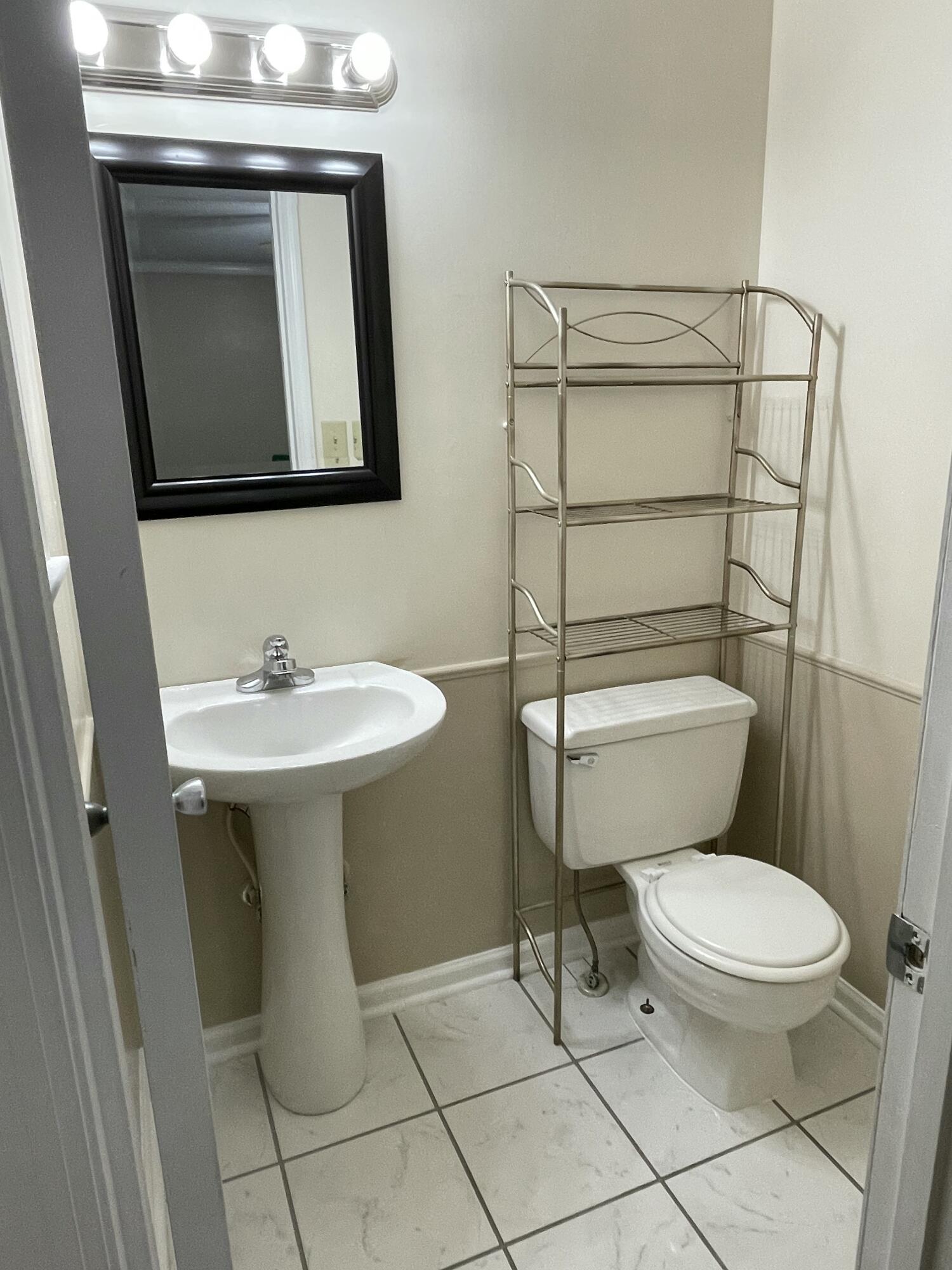 3700 Williamsburg Road SE