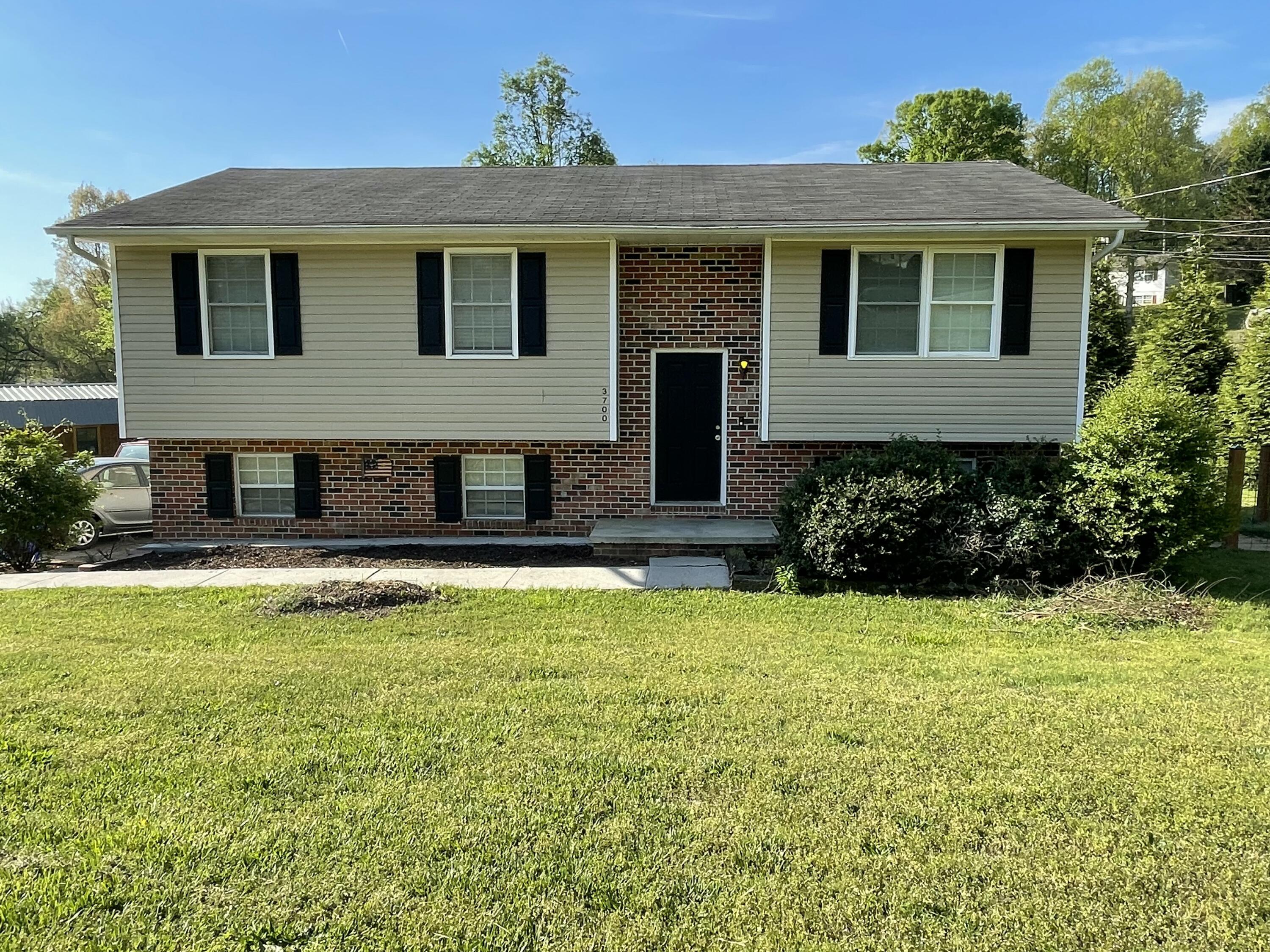 3700 Williamsburg Road SE