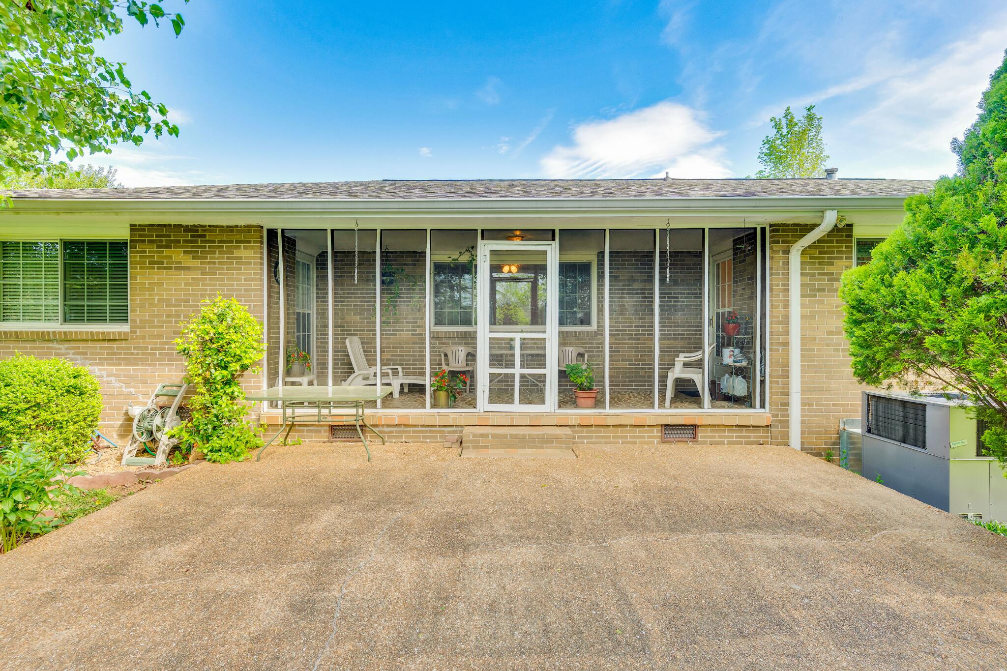 9 Japonica Street