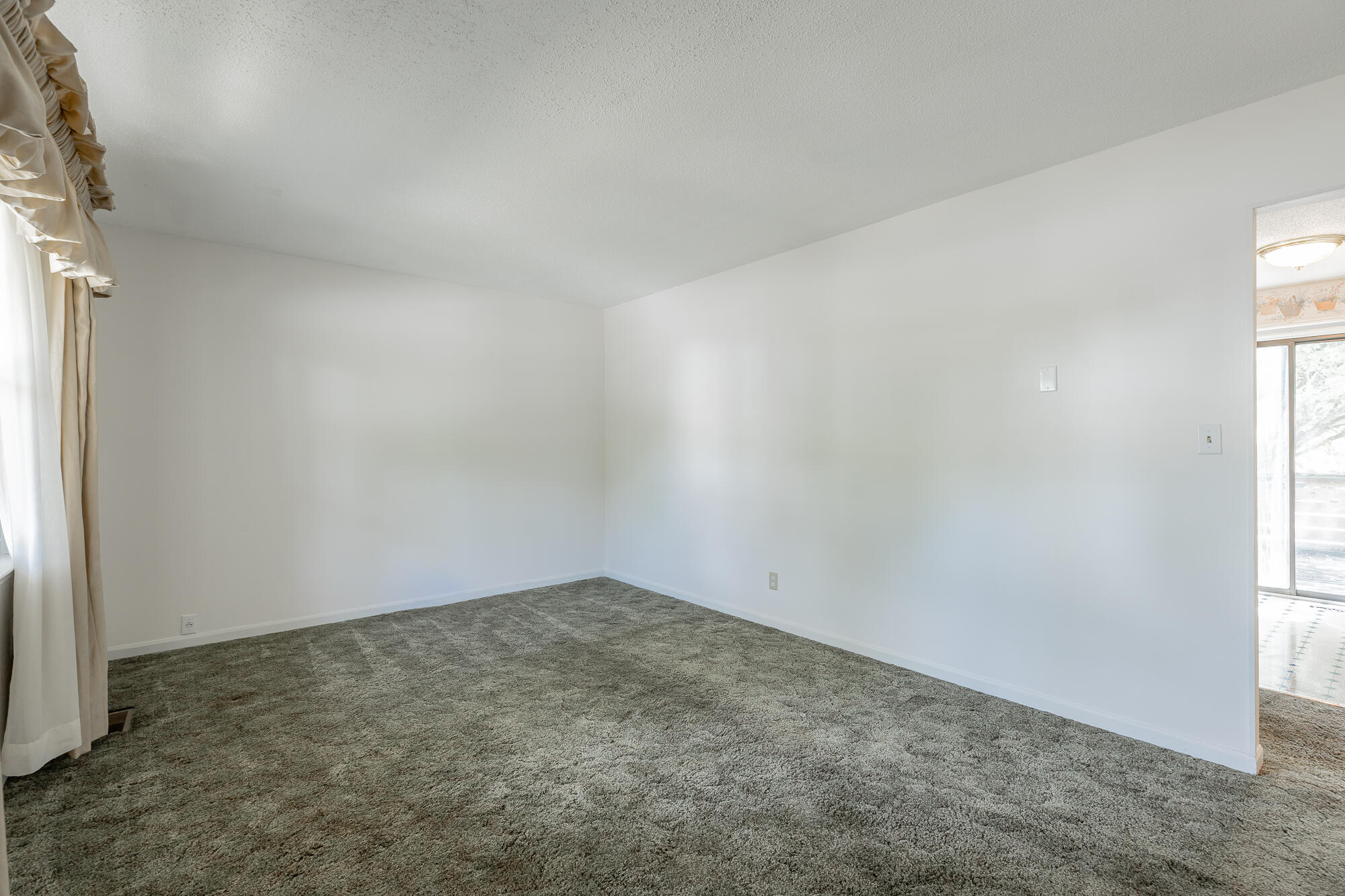 6206 Canoe Lane