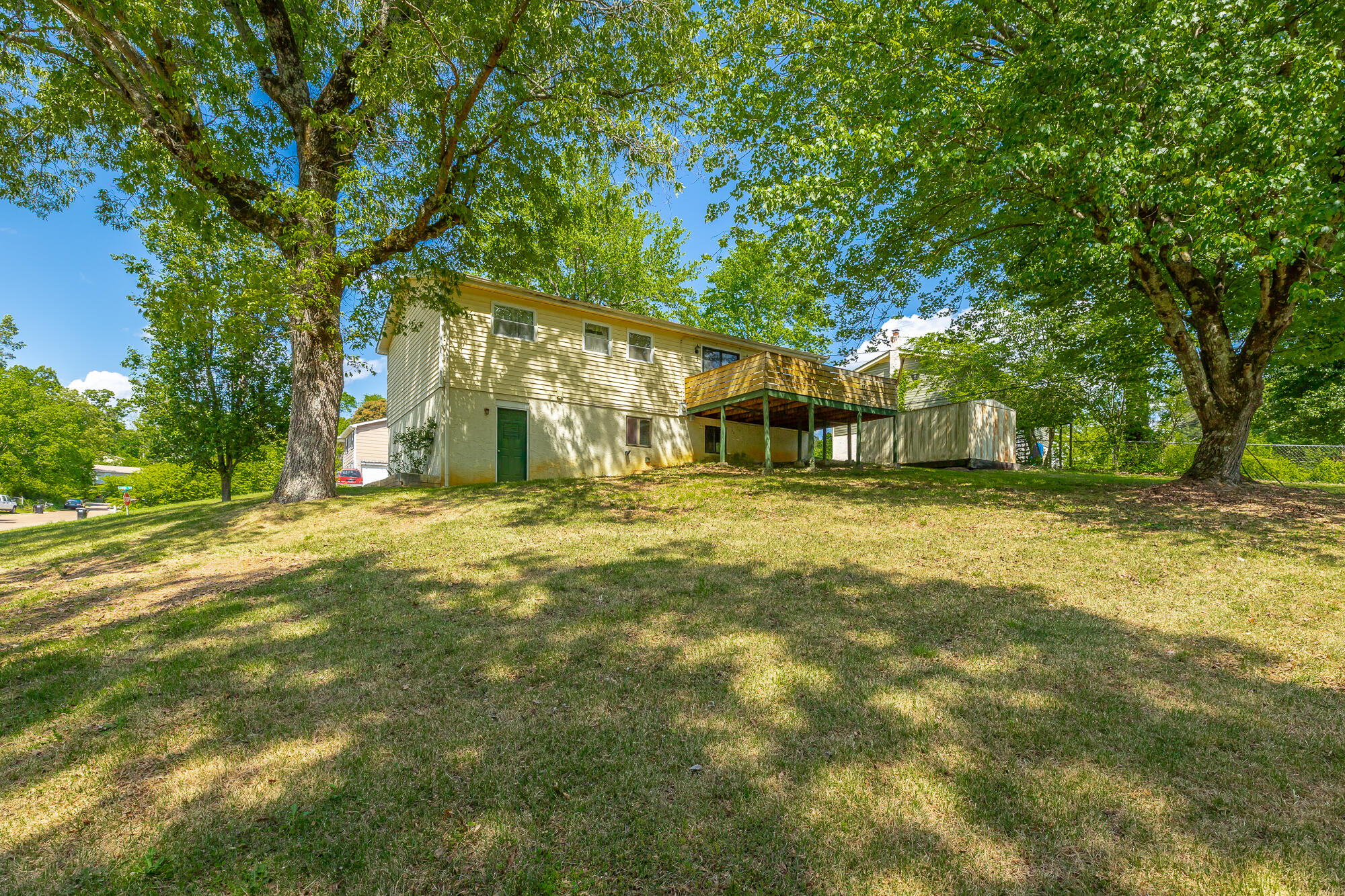 6206 Canoe Lane