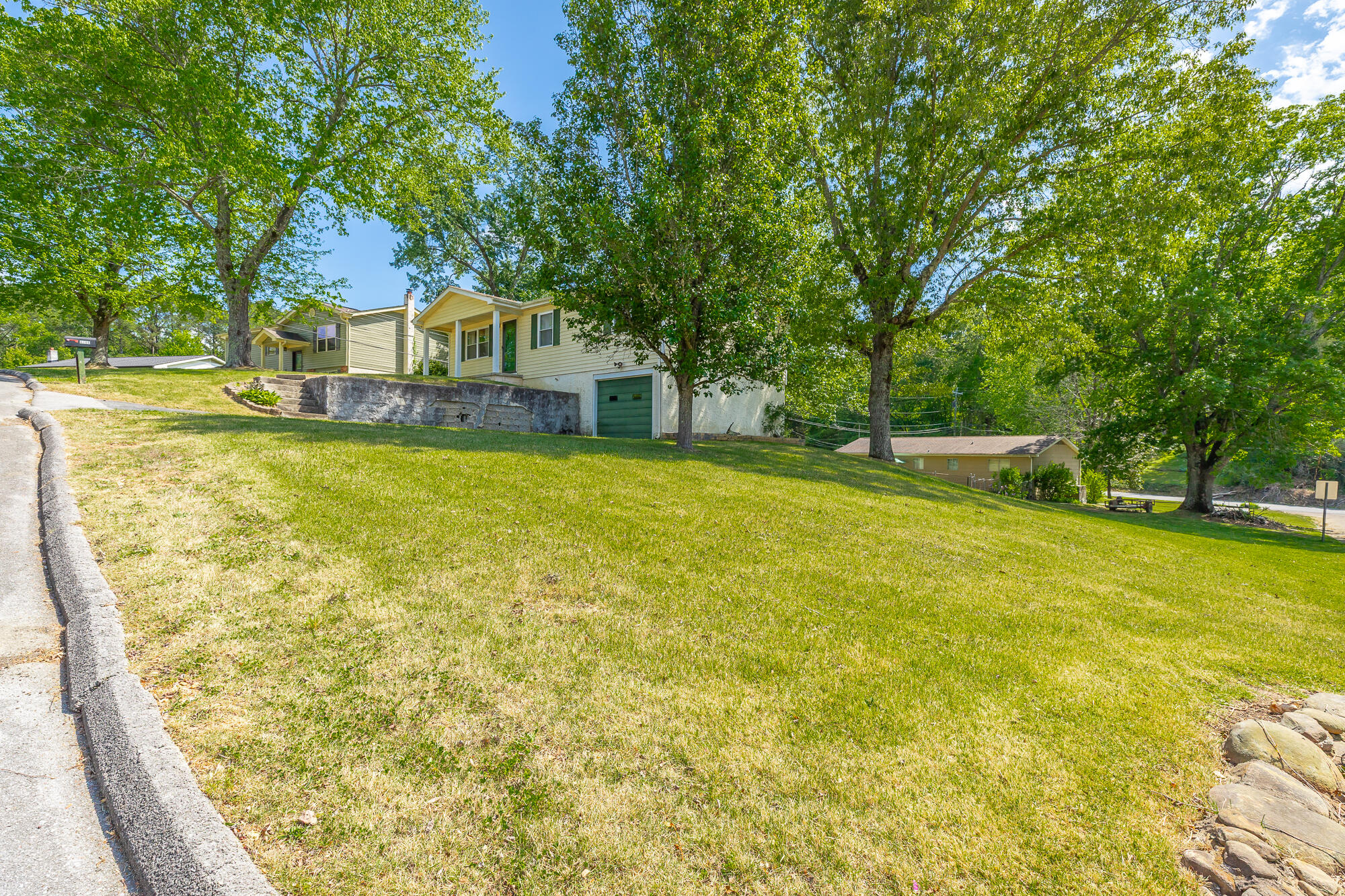 6206 Canoe Lane