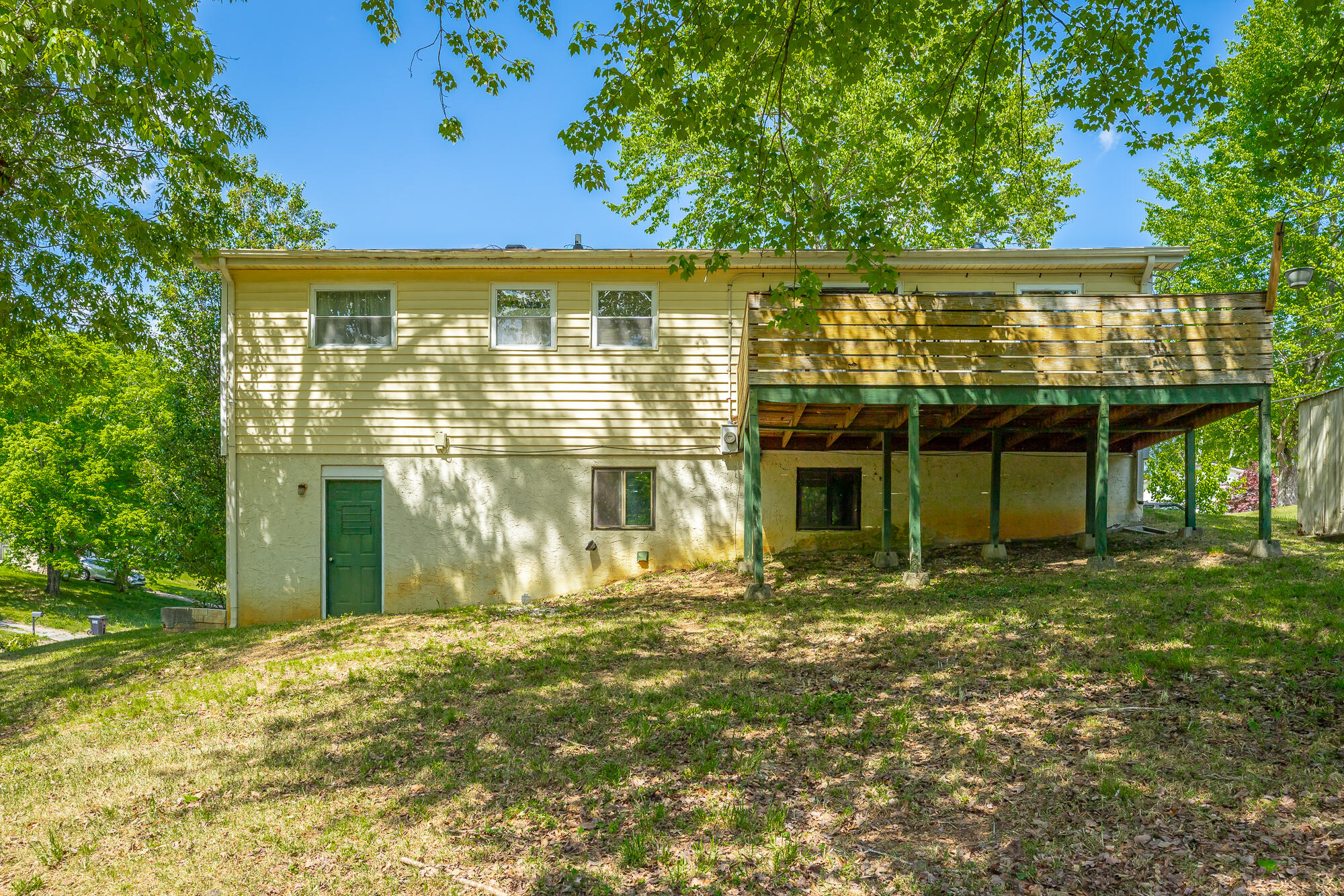 6206 Canoe Lane