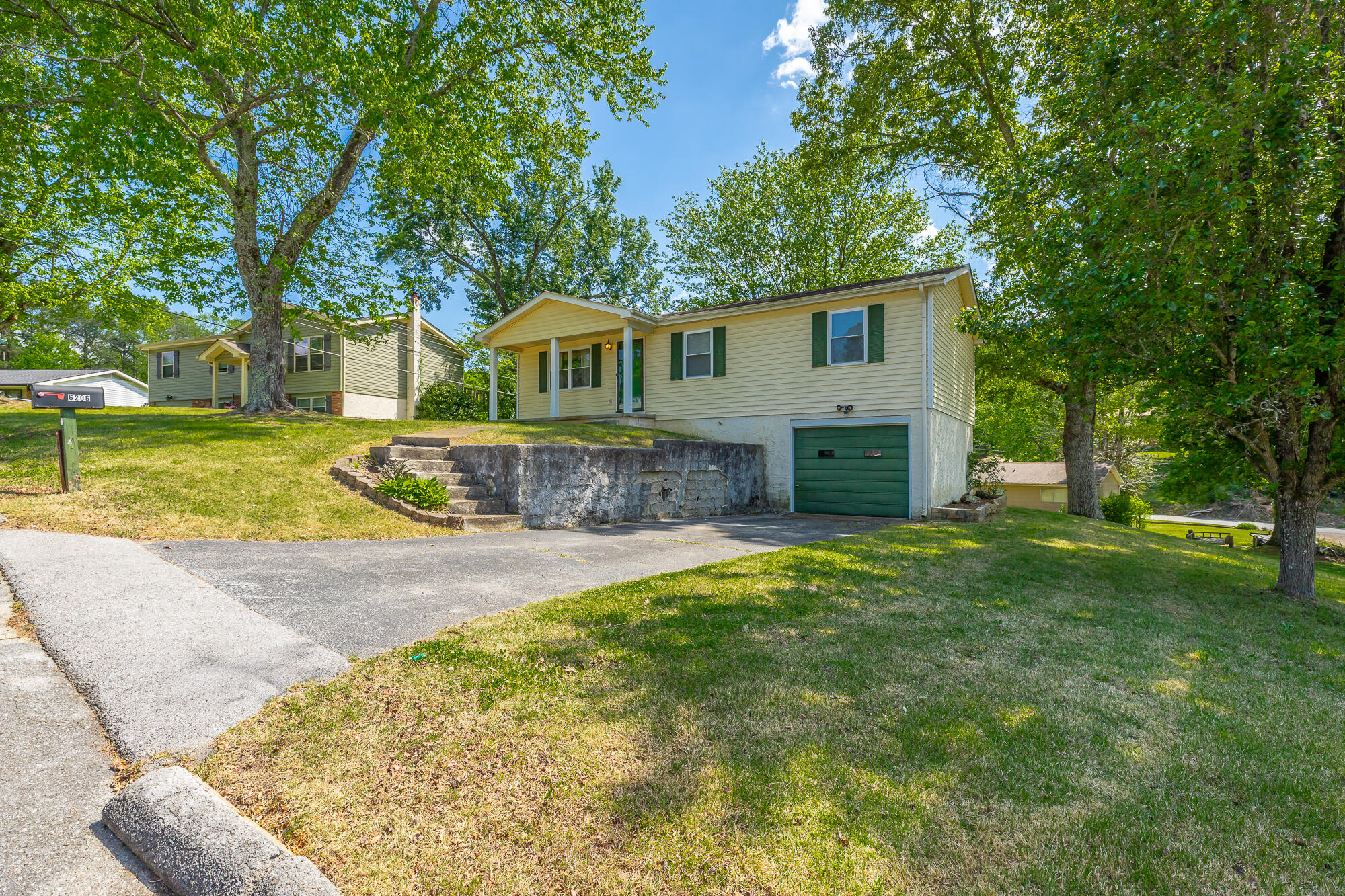 6206 Canoe Lane