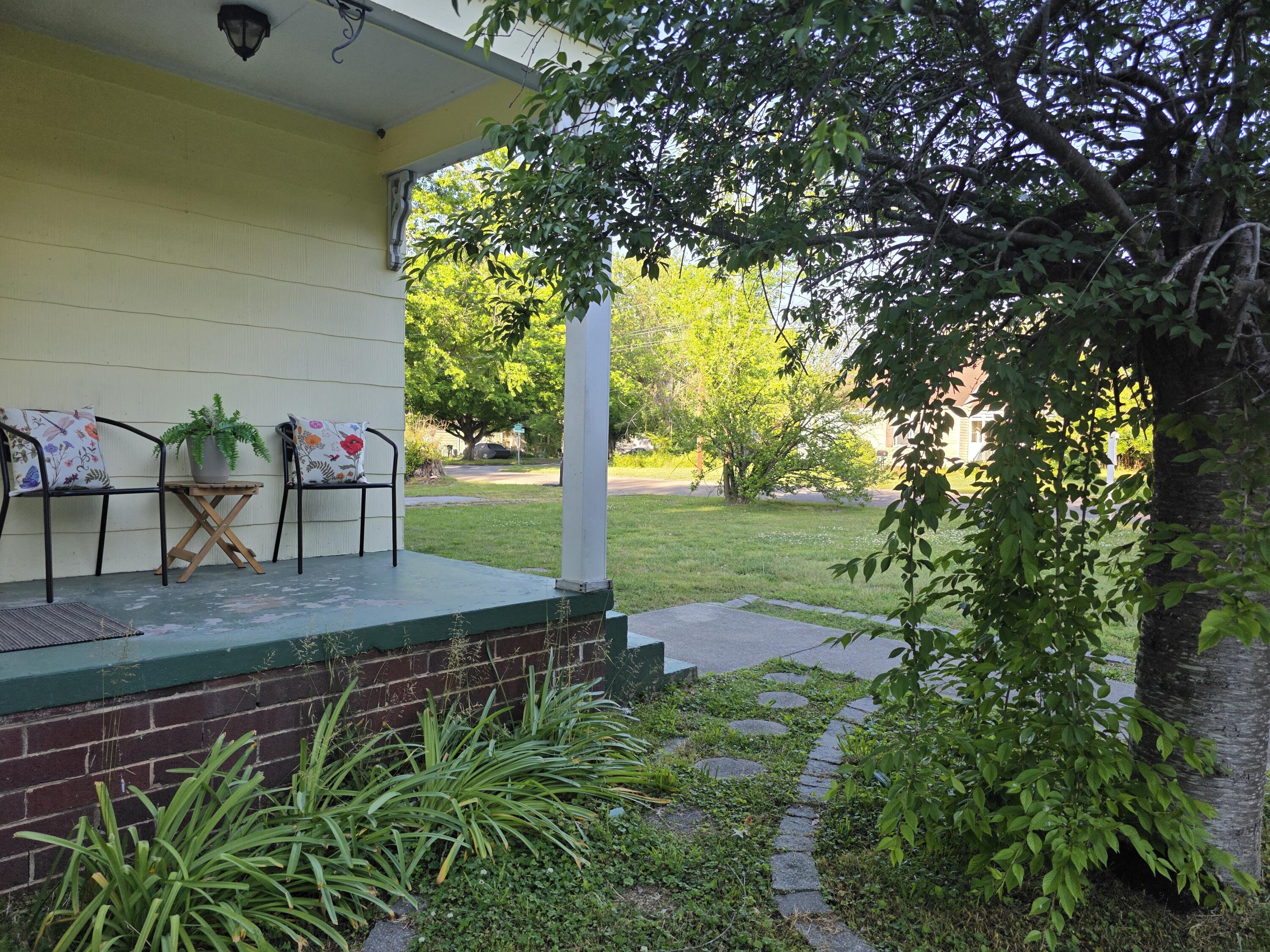 219 Sequoia Drive