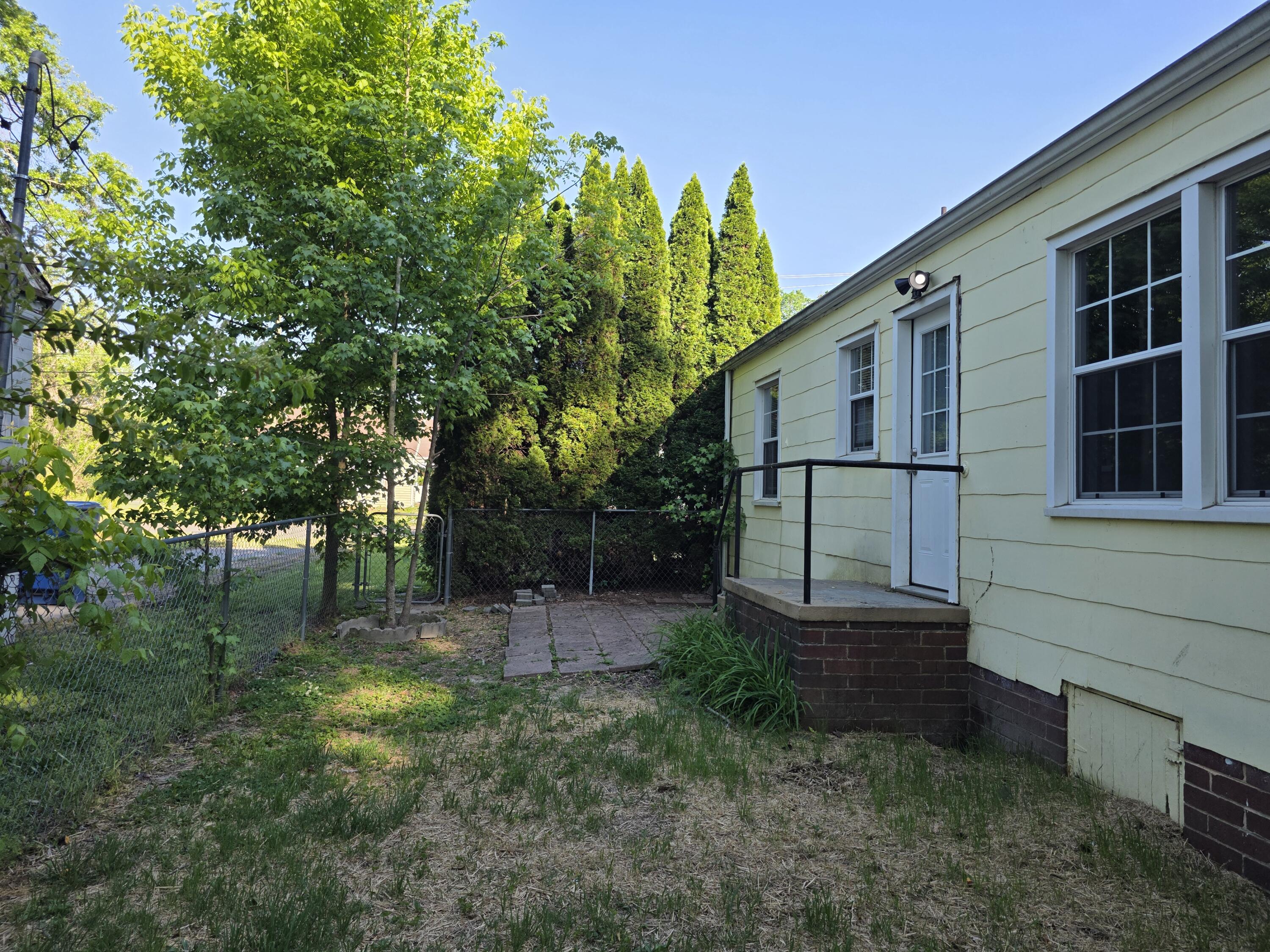 219 Sequoia Drive
