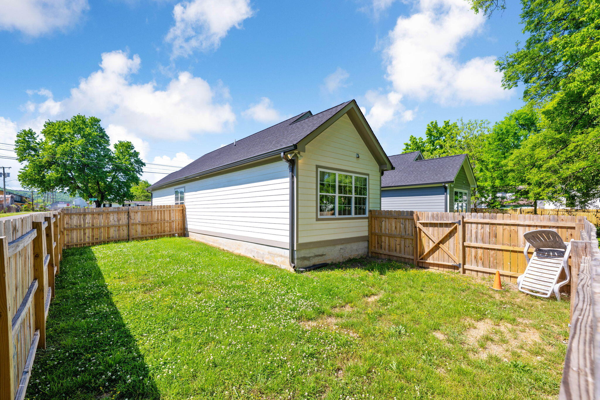1417 E 50th Street