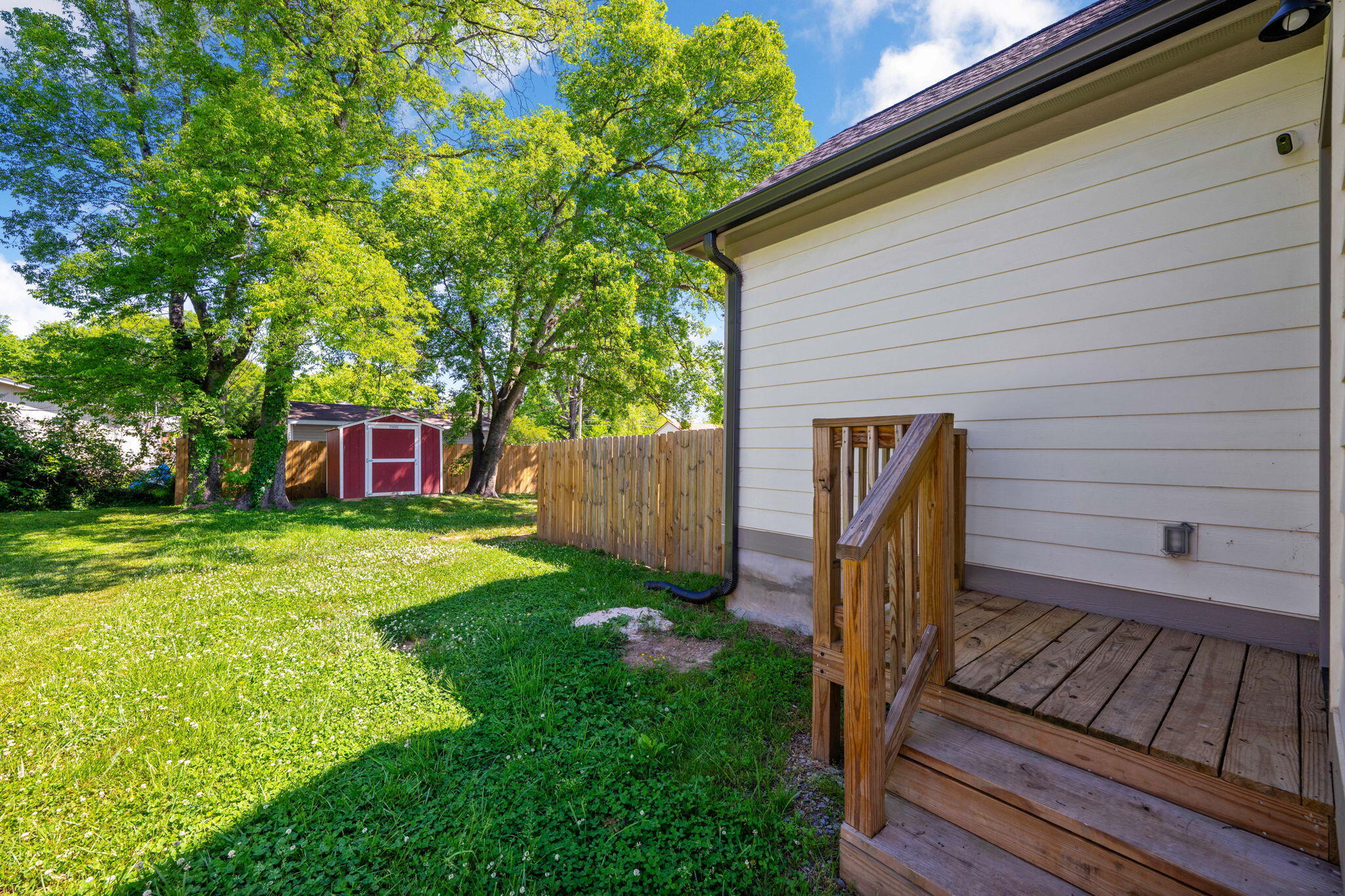 1417 E 50th Street