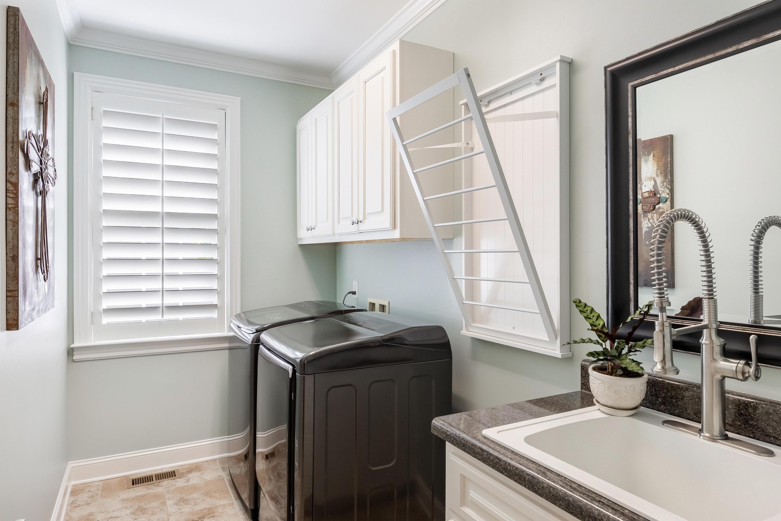 1850 Holden Farm Place