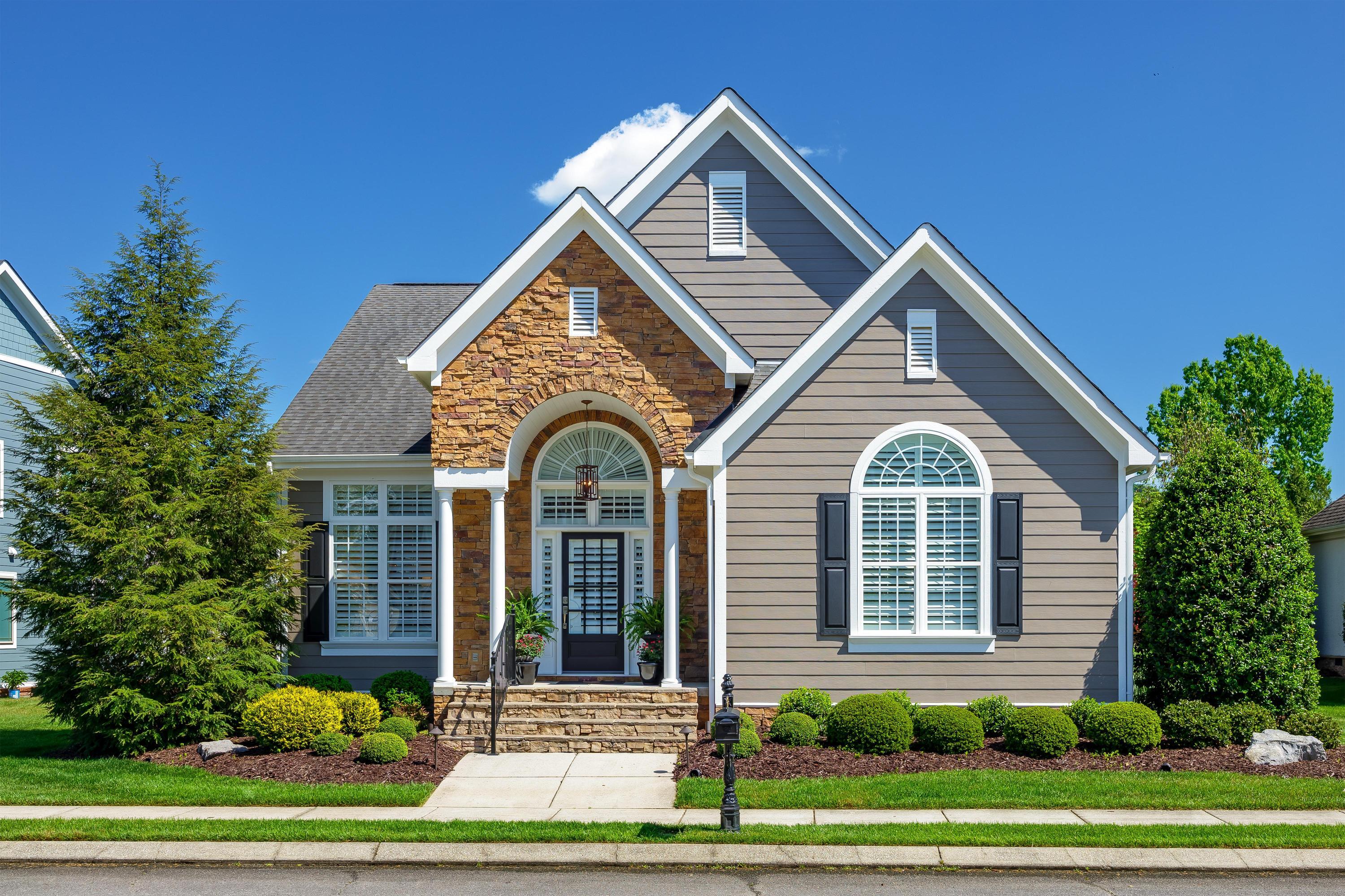 1850 Holden Farm Place