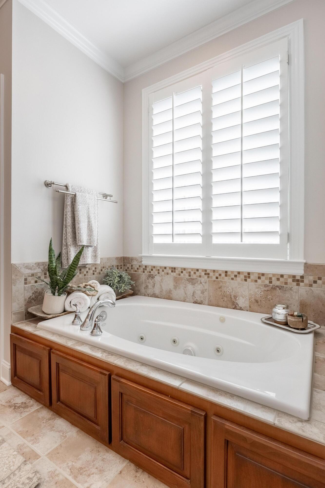 1850 Holden Farm Place