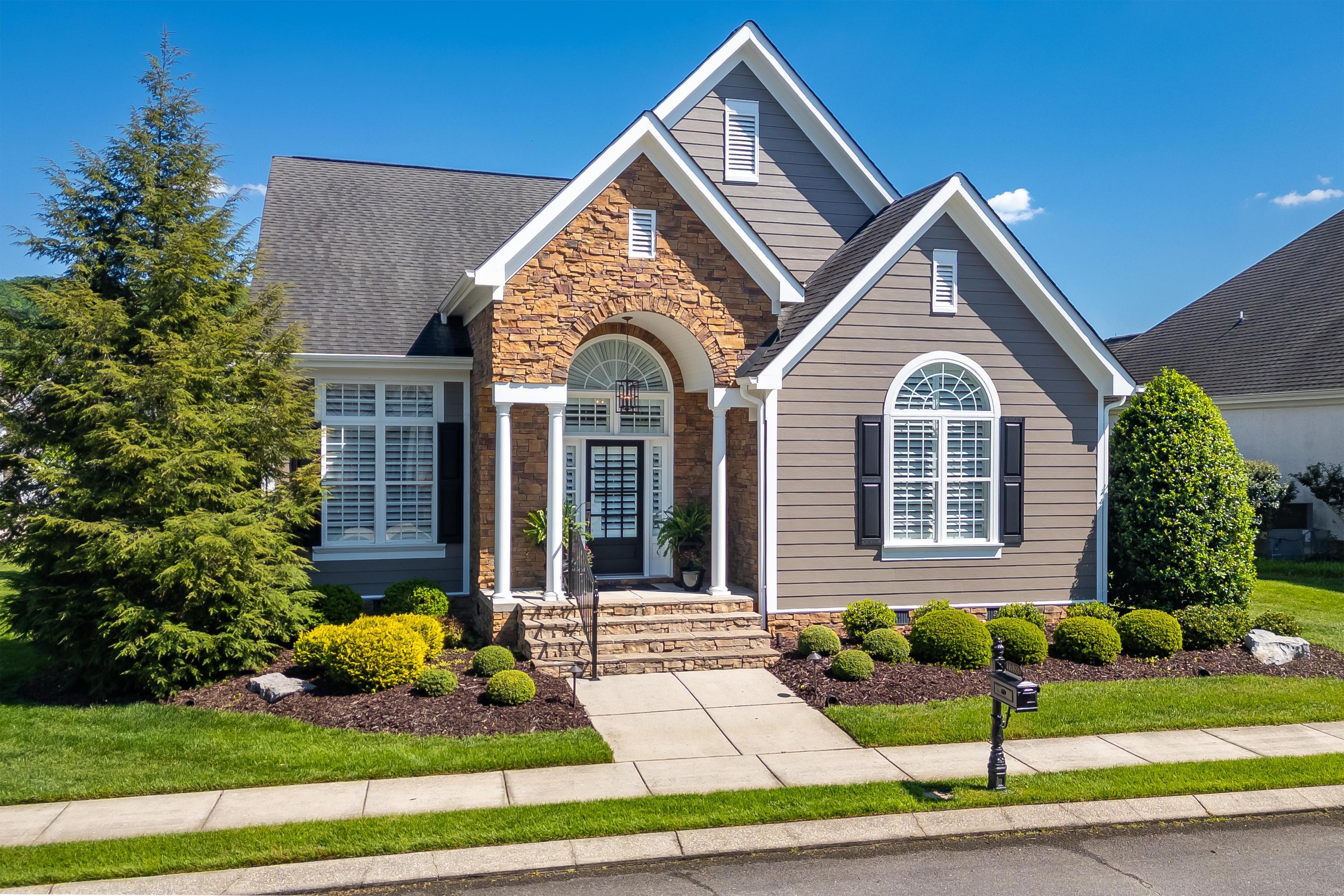 1850 Holden Farm Place