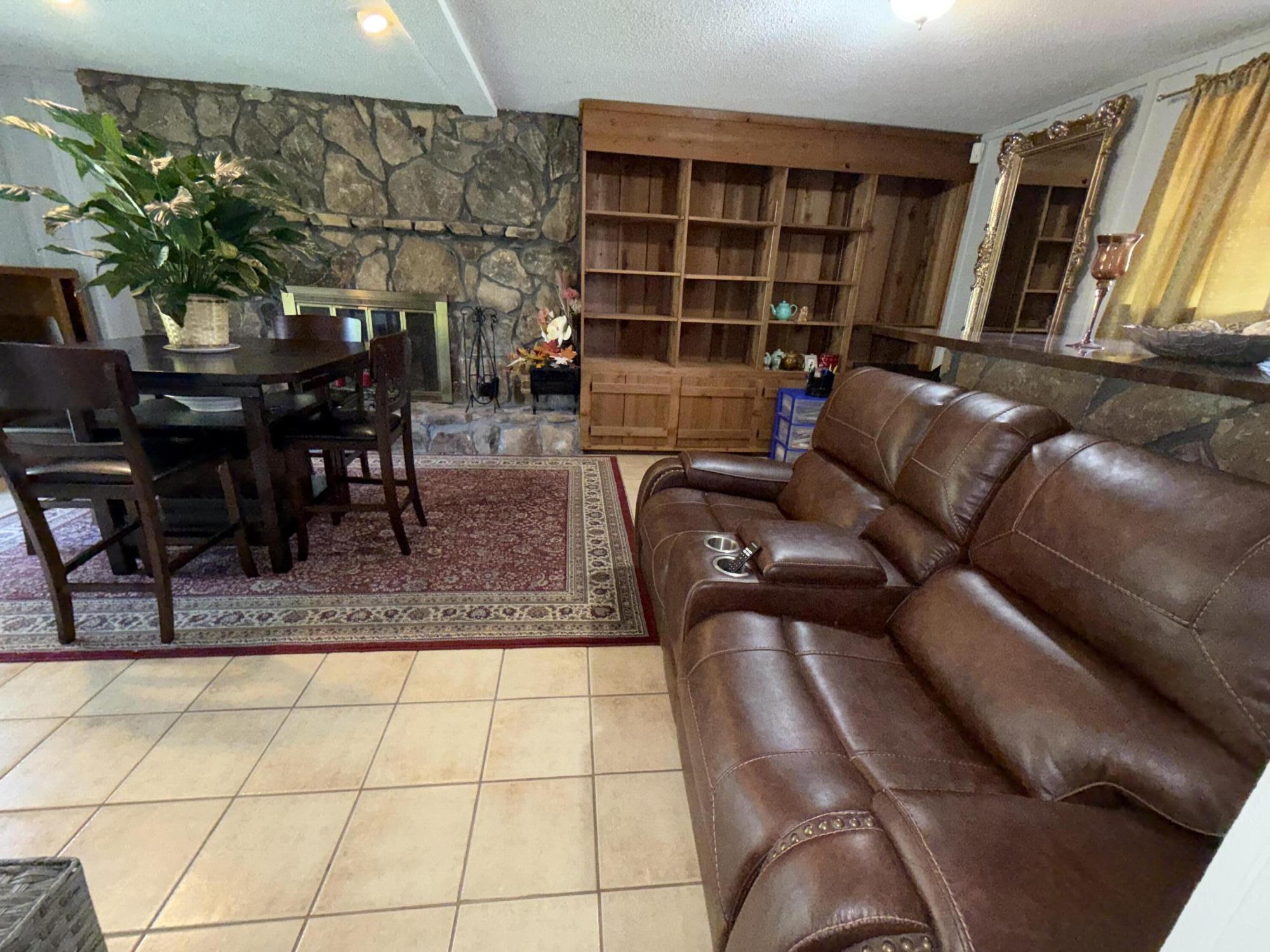 2932 Old Britain Circle