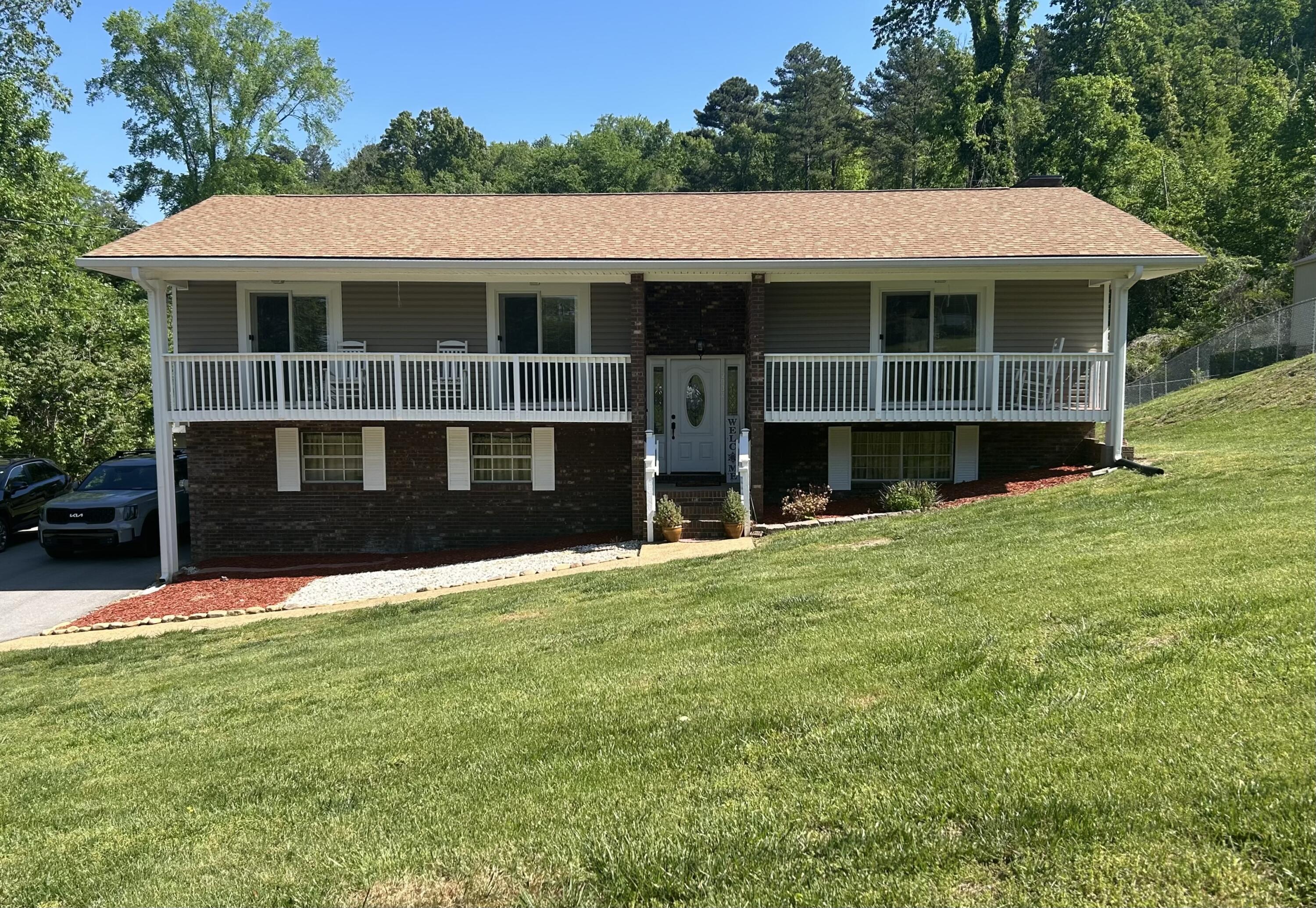 2932 Old Britain Circle