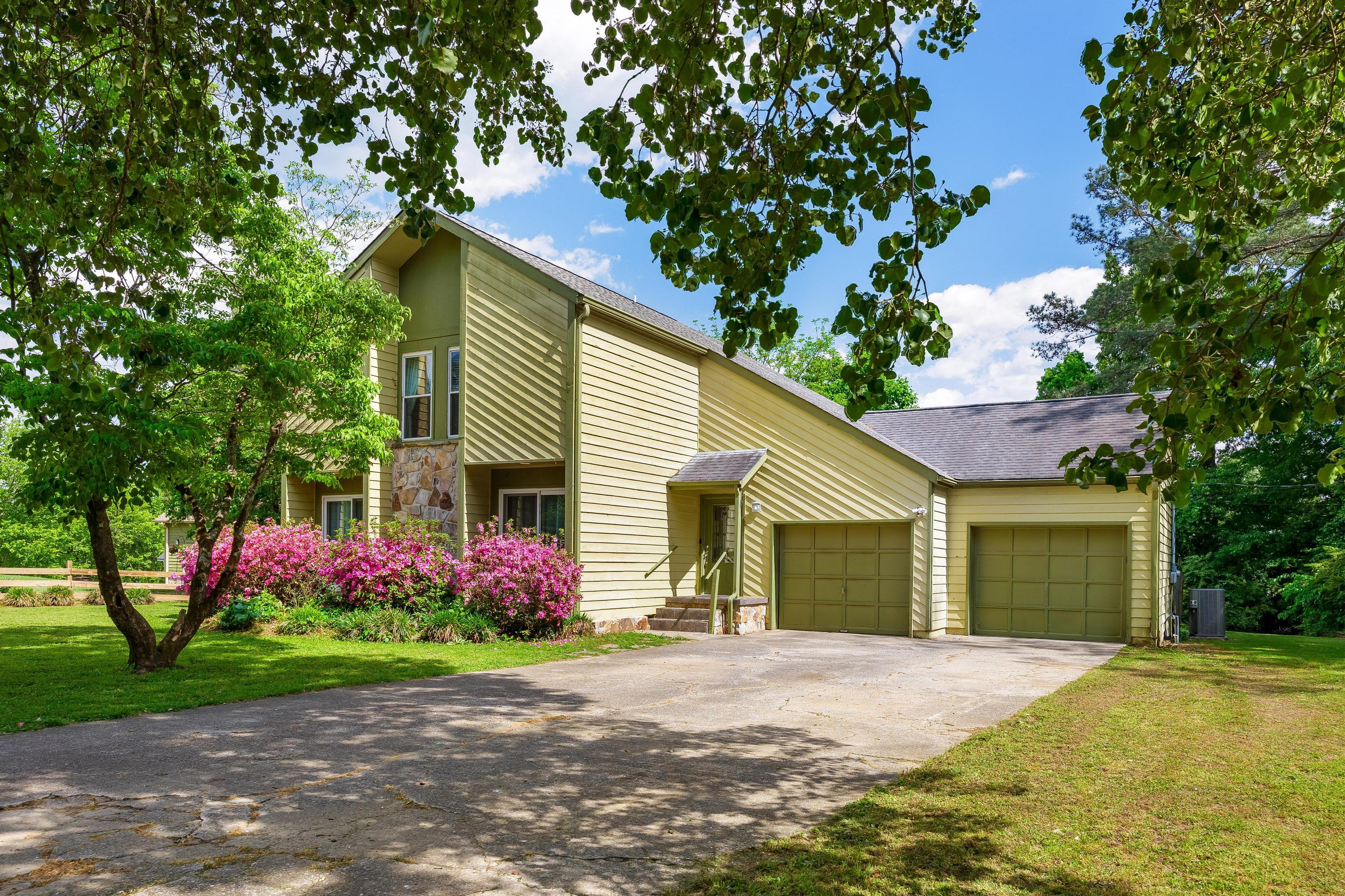 8026 Savannah Lane